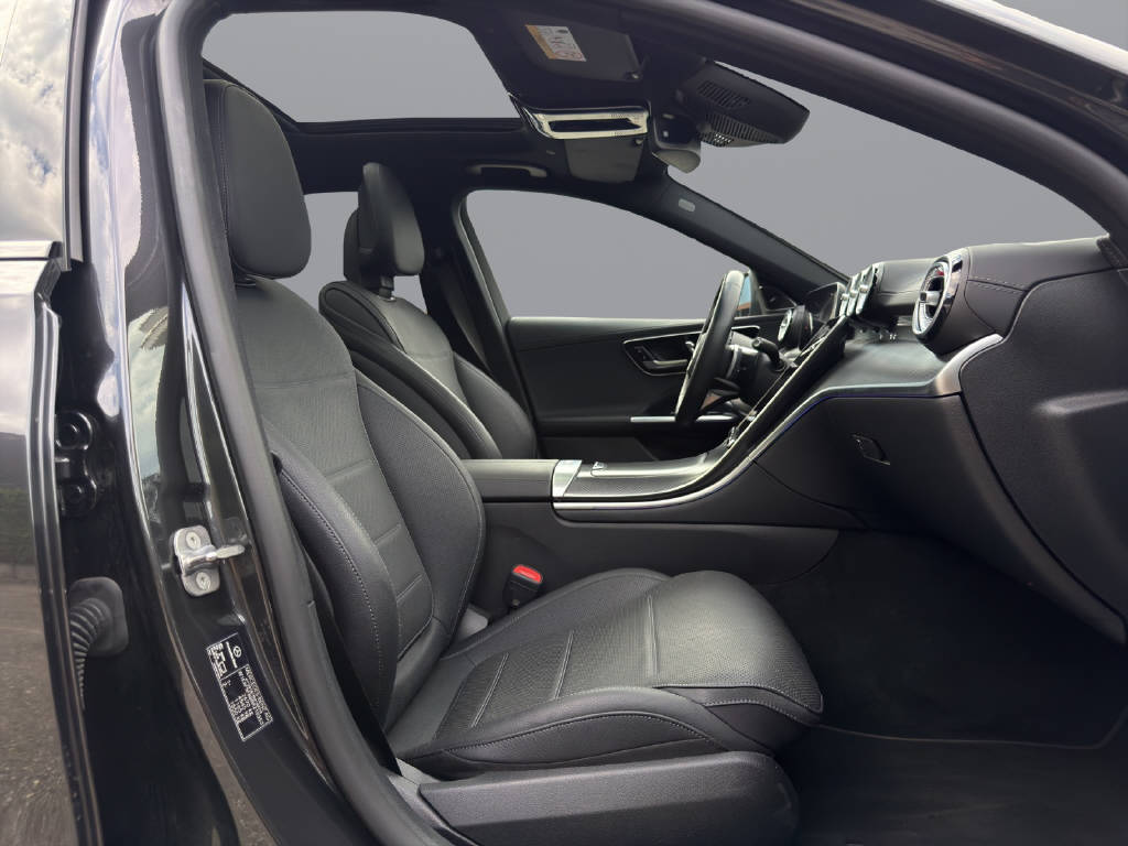 MERCEDES-BENZ C 400 e AMG Line 4matic-image-16