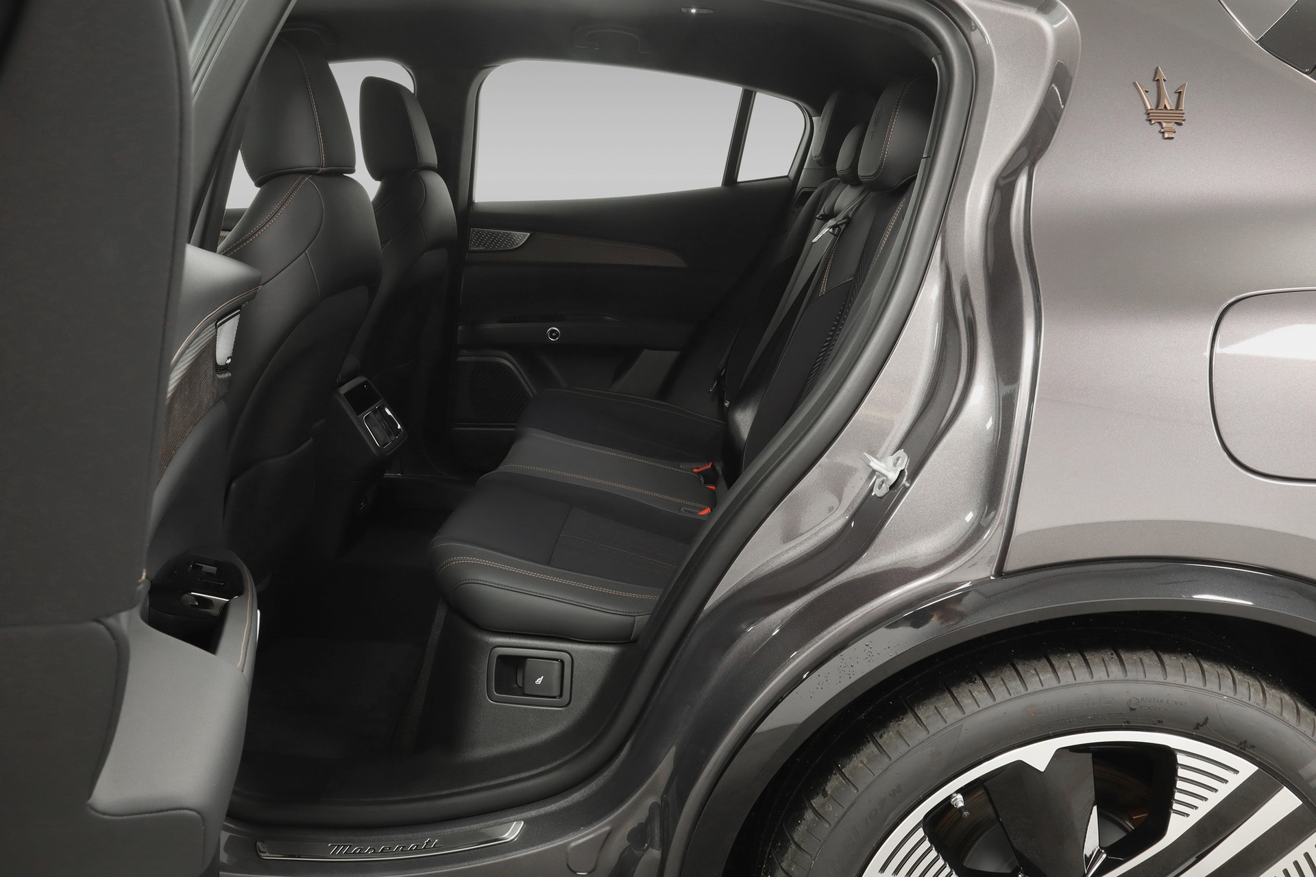 MASERATI Grecale  Folgore 105kWh-image-13