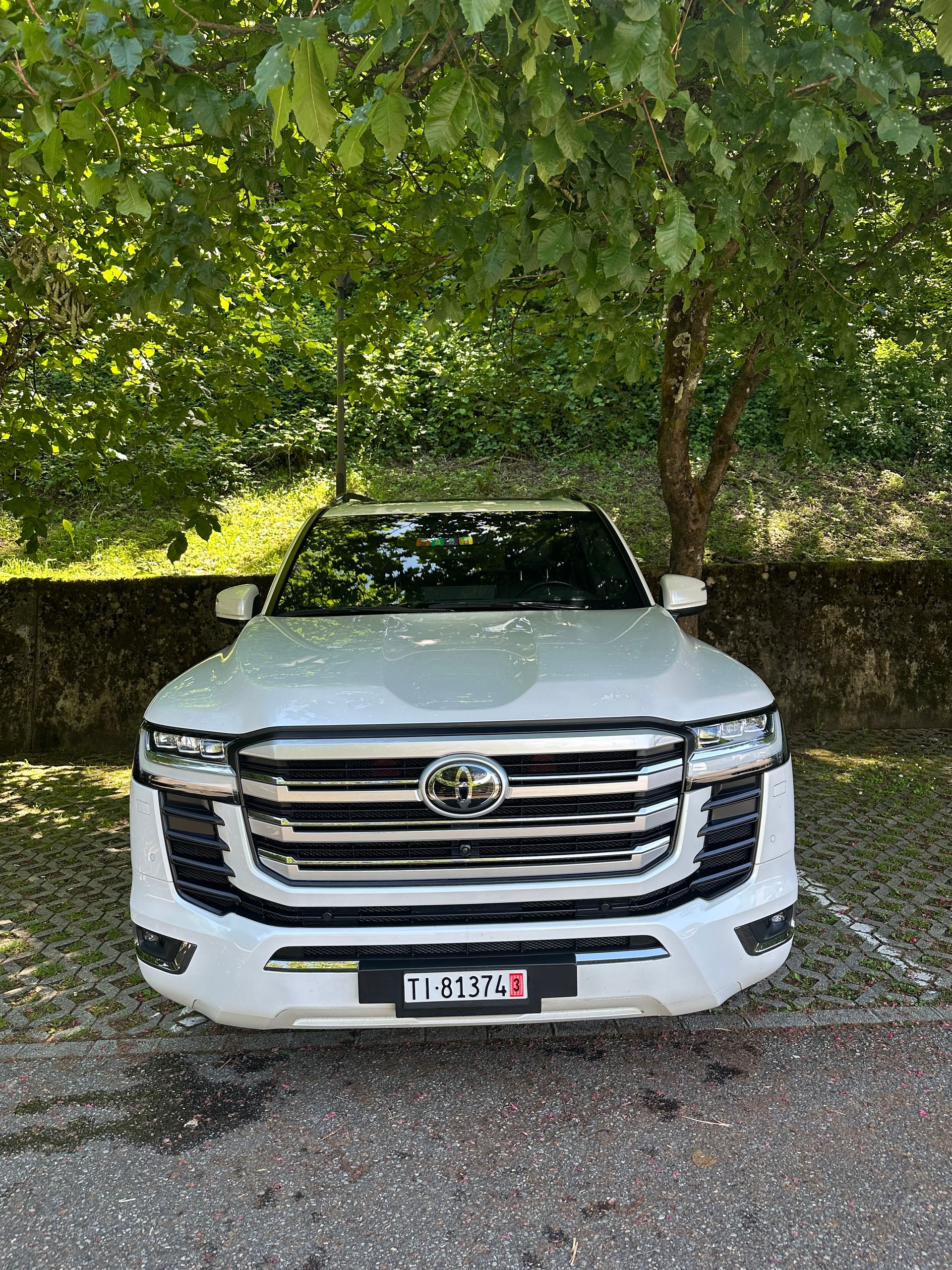 TOYOTA Land Cruiser 300 70'Anniversary 3.5 twin turbo
