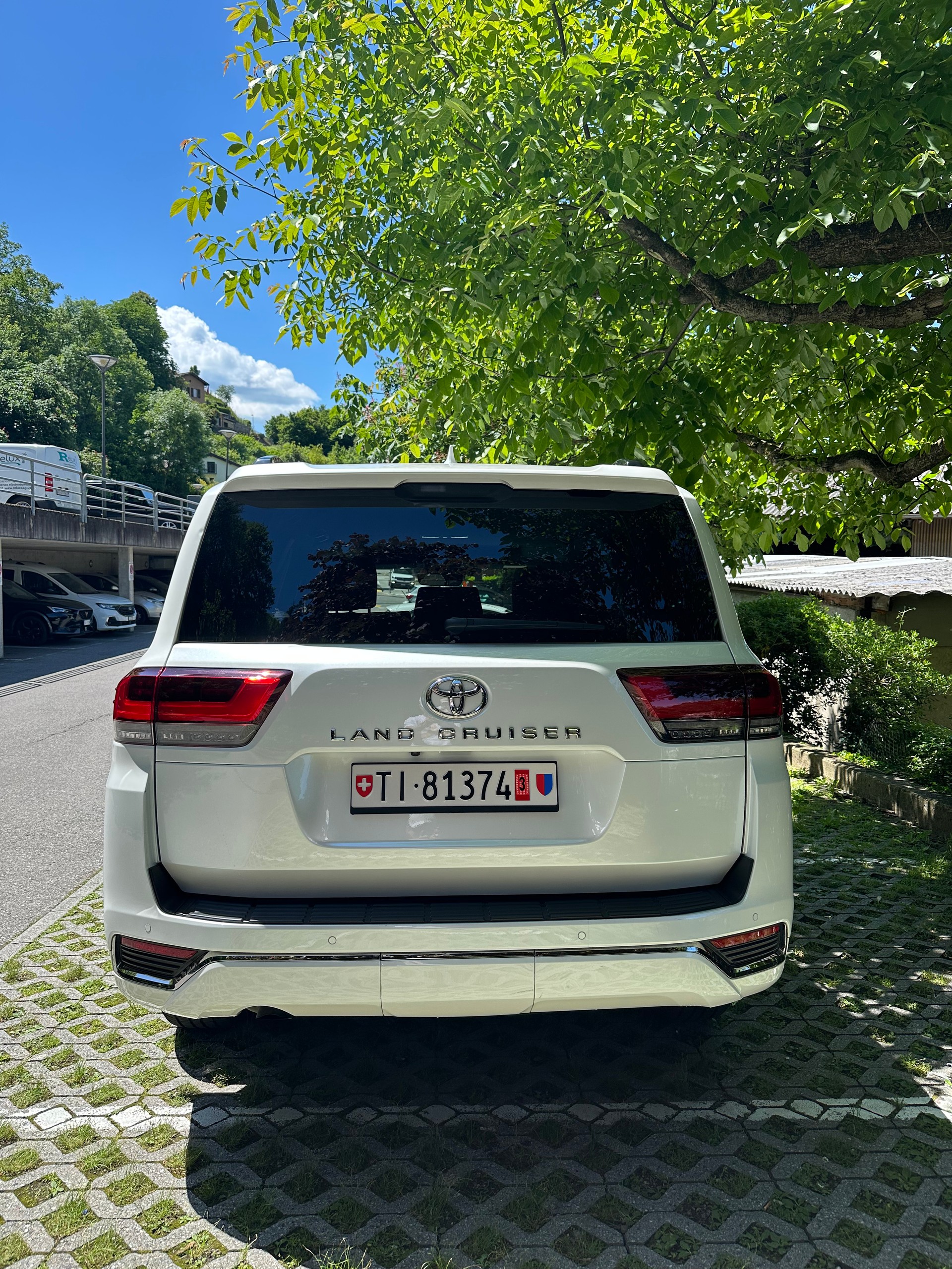 TOYOTA Land Cruiser 300 70'Anniversary 3.5 twin turbo-image-25