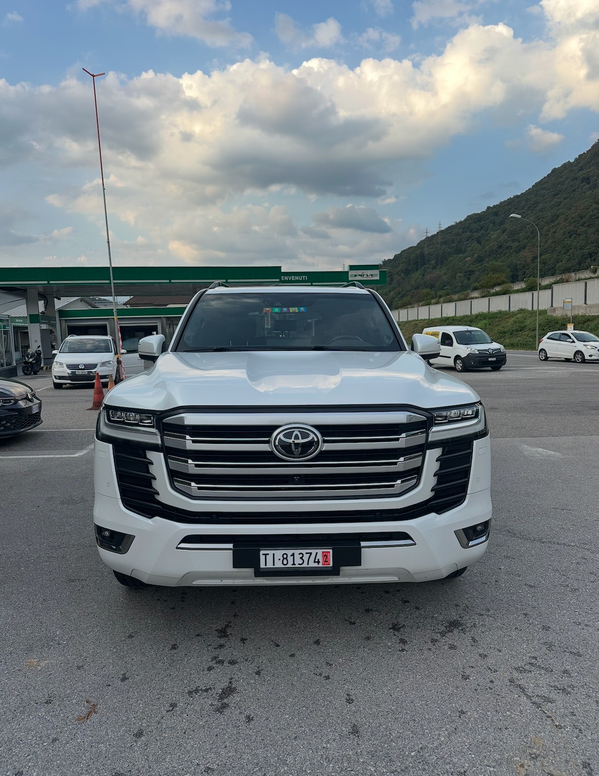 TOYOTA Land Cruiser 300 70'Anniversary 3.5 twin turbo-image-0