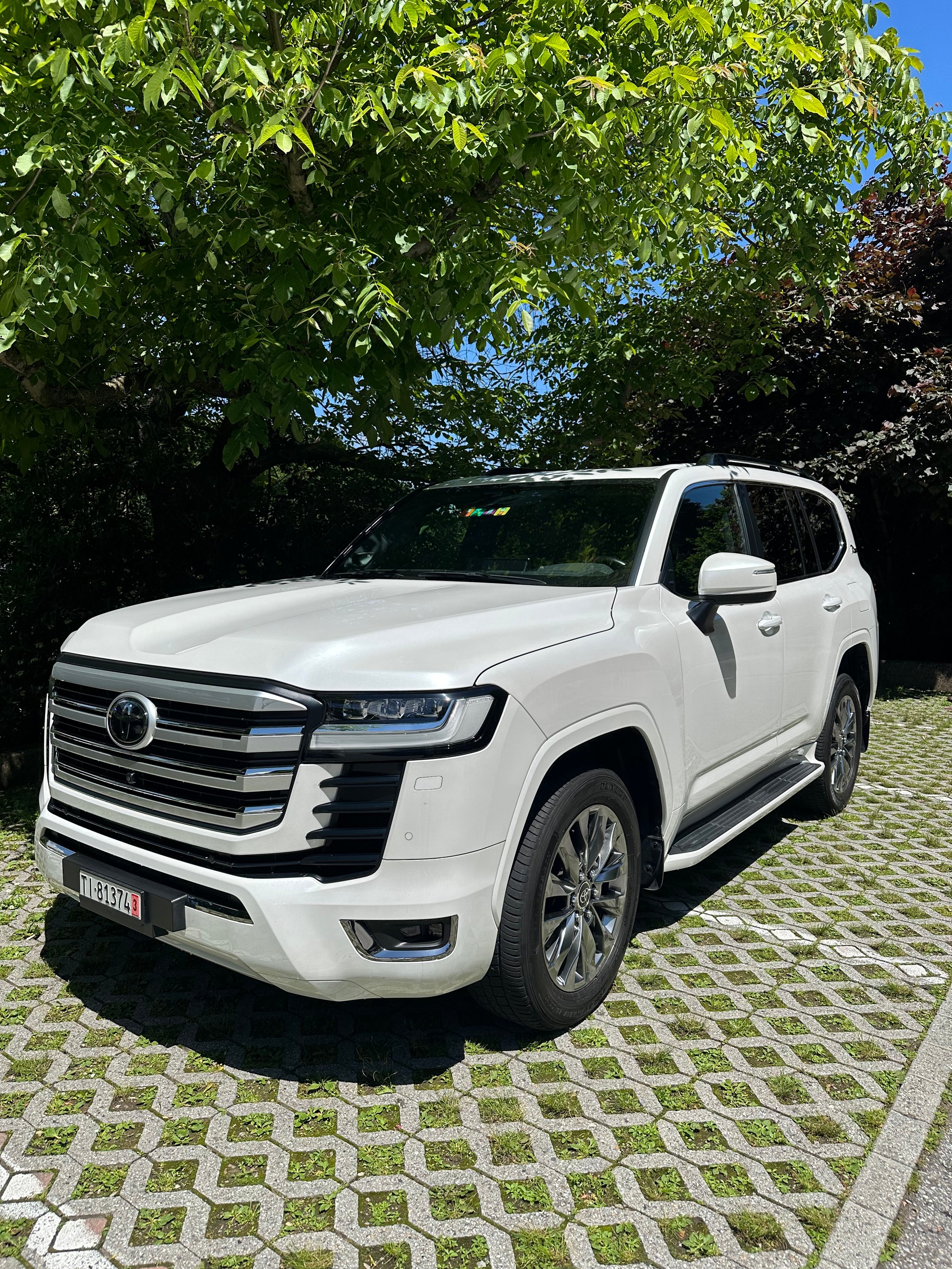 TOYOTA Land Cruiser 300 70'Anniversary 3.5 twin turbo-image-27