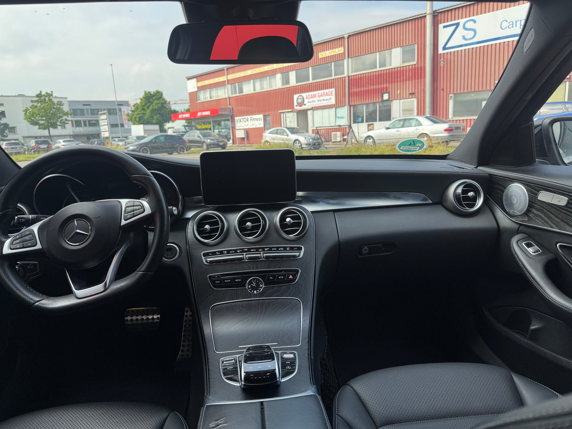 MERCEDES-BENZ C 220 BlueTEC Swiss Star AMG Line 7G-Tronic-image-5