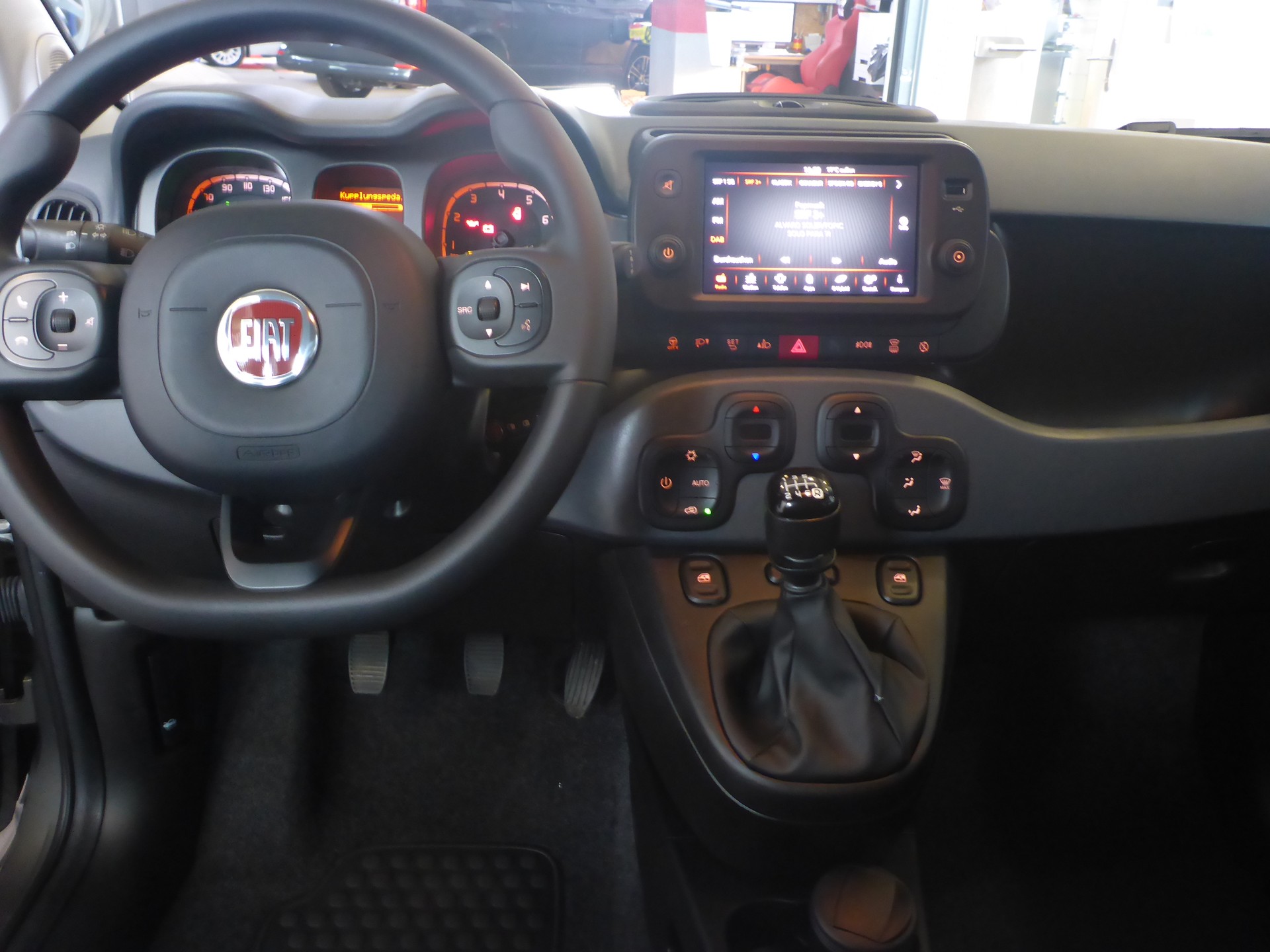 FIAT Panda 1.0 MHEV Cross-image-7