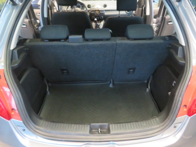 MAZDA 2 1.3i 16V Voila ma Suisse Edition-image-6
