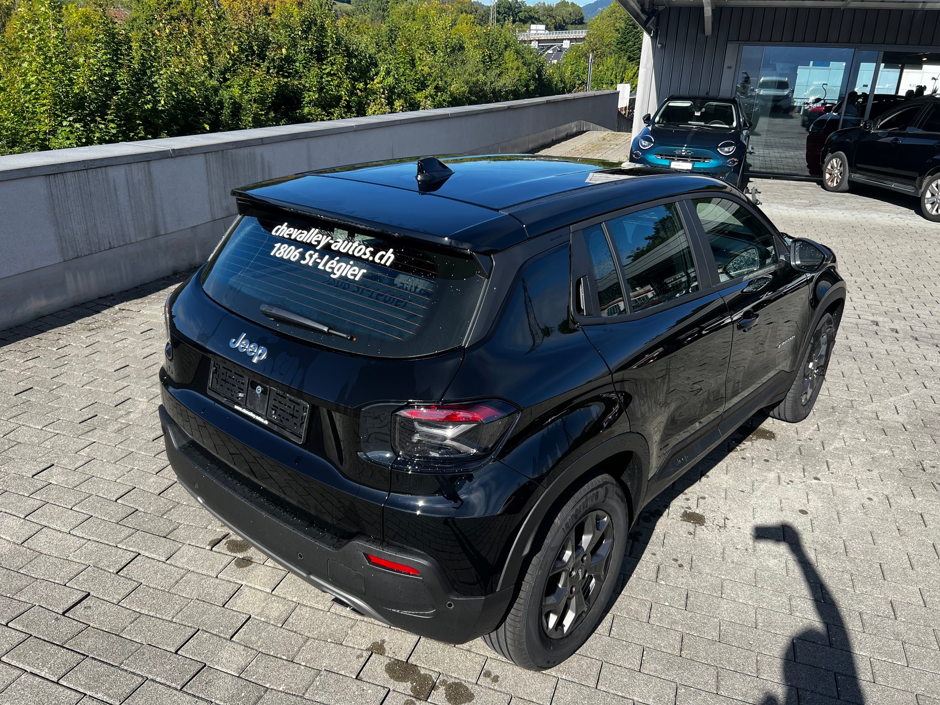 JEEP Avenger 1.2 T Black Kite-image-2