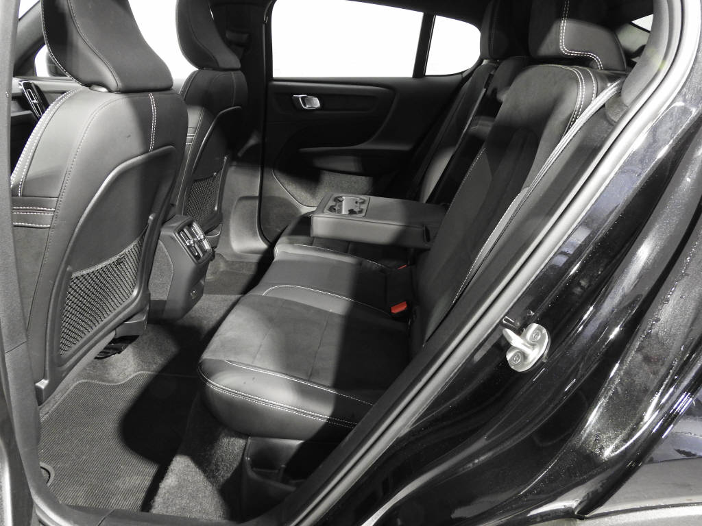 VOLVO C40 E80 Plus AWD-image-8