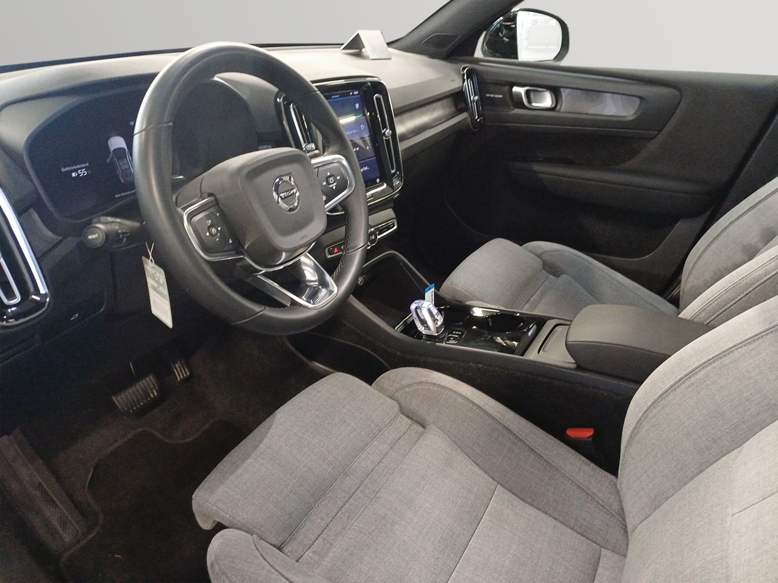 VOLVO C40 P8 Twin Recharge Ultimate AWD-image-7