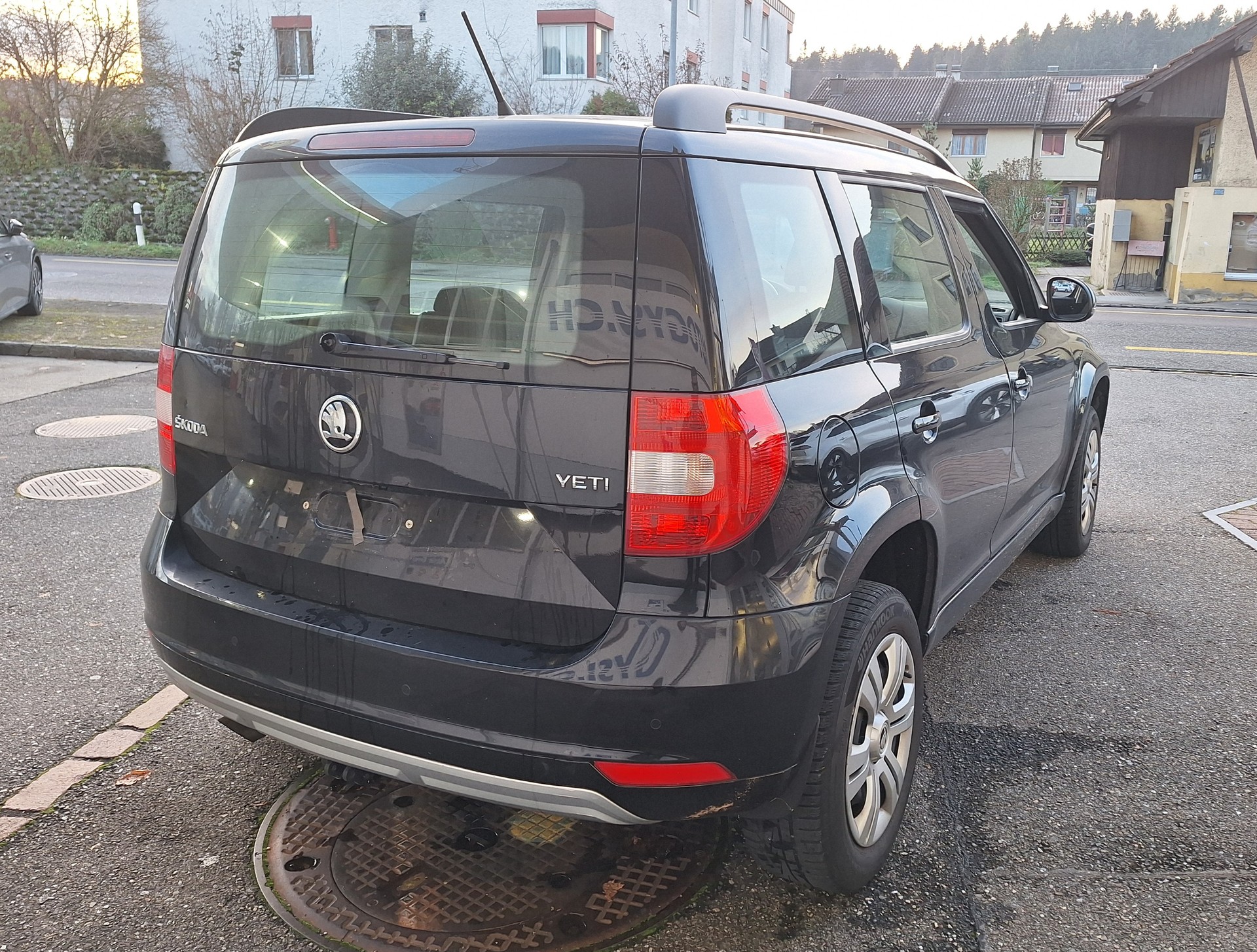 SKODA Yeti 1.2 TSI mit AHK 1200kg-image-2