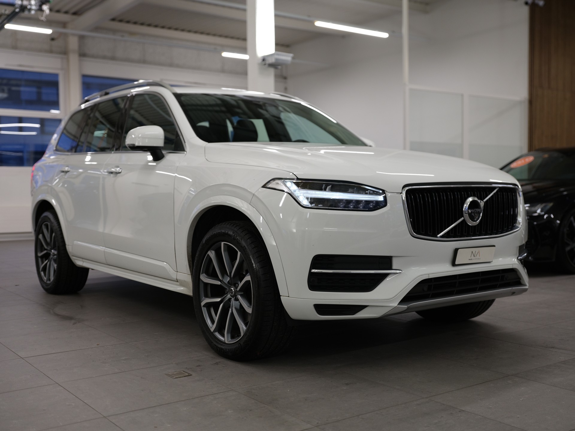 VOLVO XC90 D5 AWD Momentum Geartronic *Surround View* *Keyless Drive*-image-1