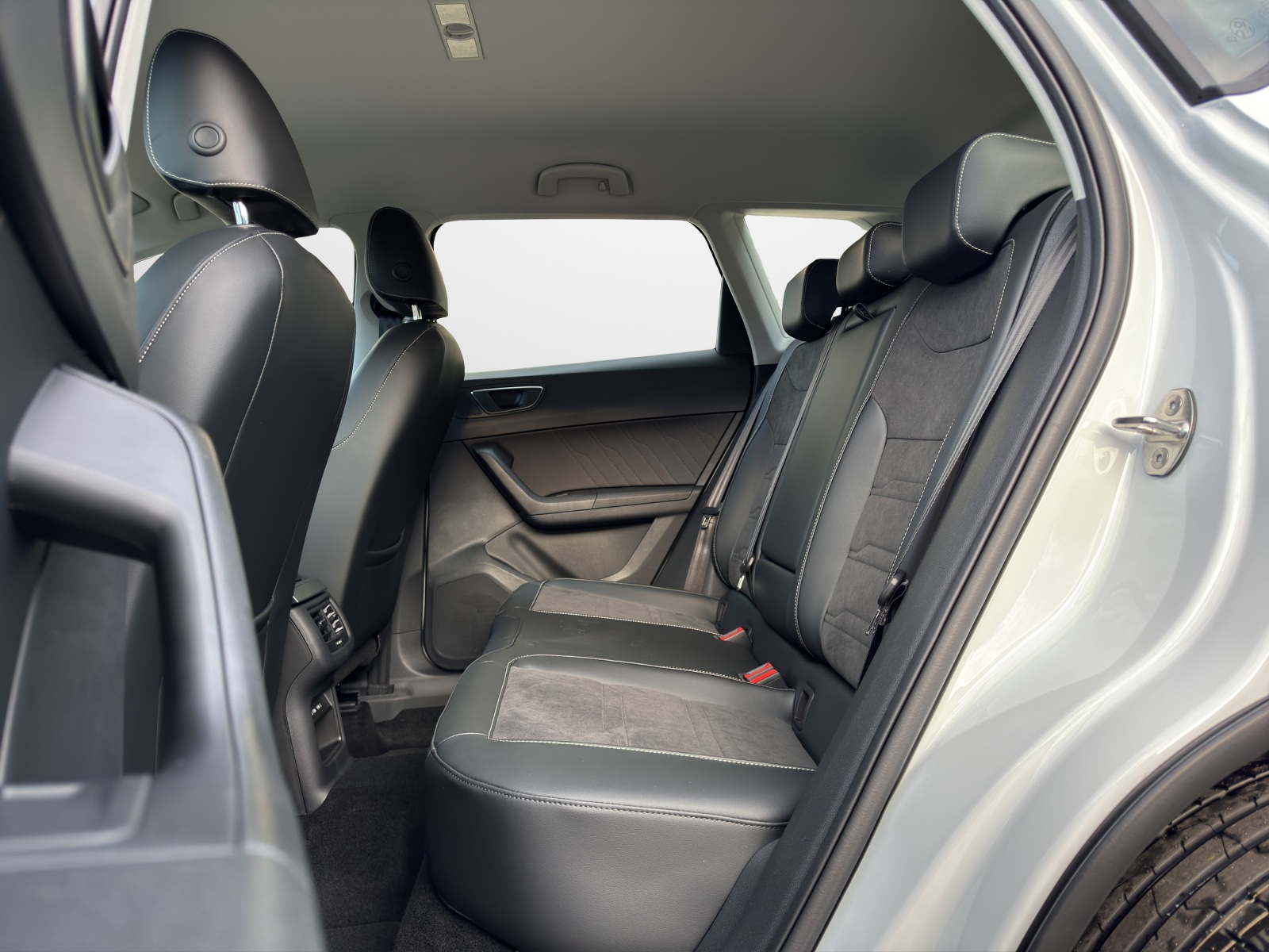 SEAT Ateca 1.5 TSI Business Edition DSG-image-5