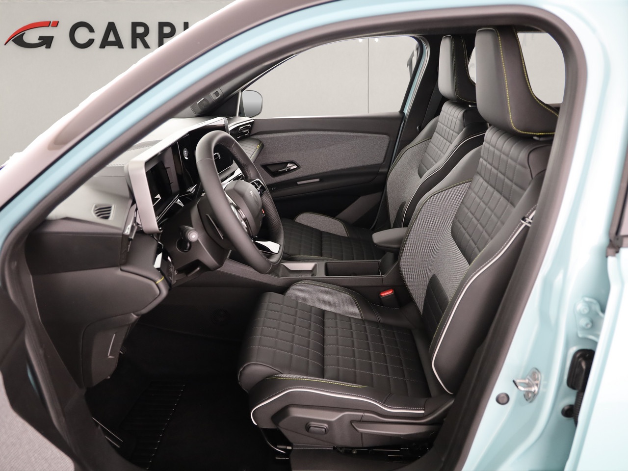 RENAULT R4 E-Tech Comfort Range iconic-image-5