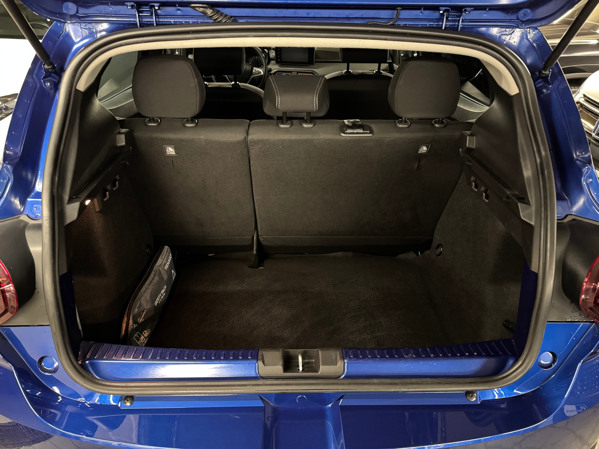 DACIA Sandero Stepway TCe 90 Comfort CVT-image-10