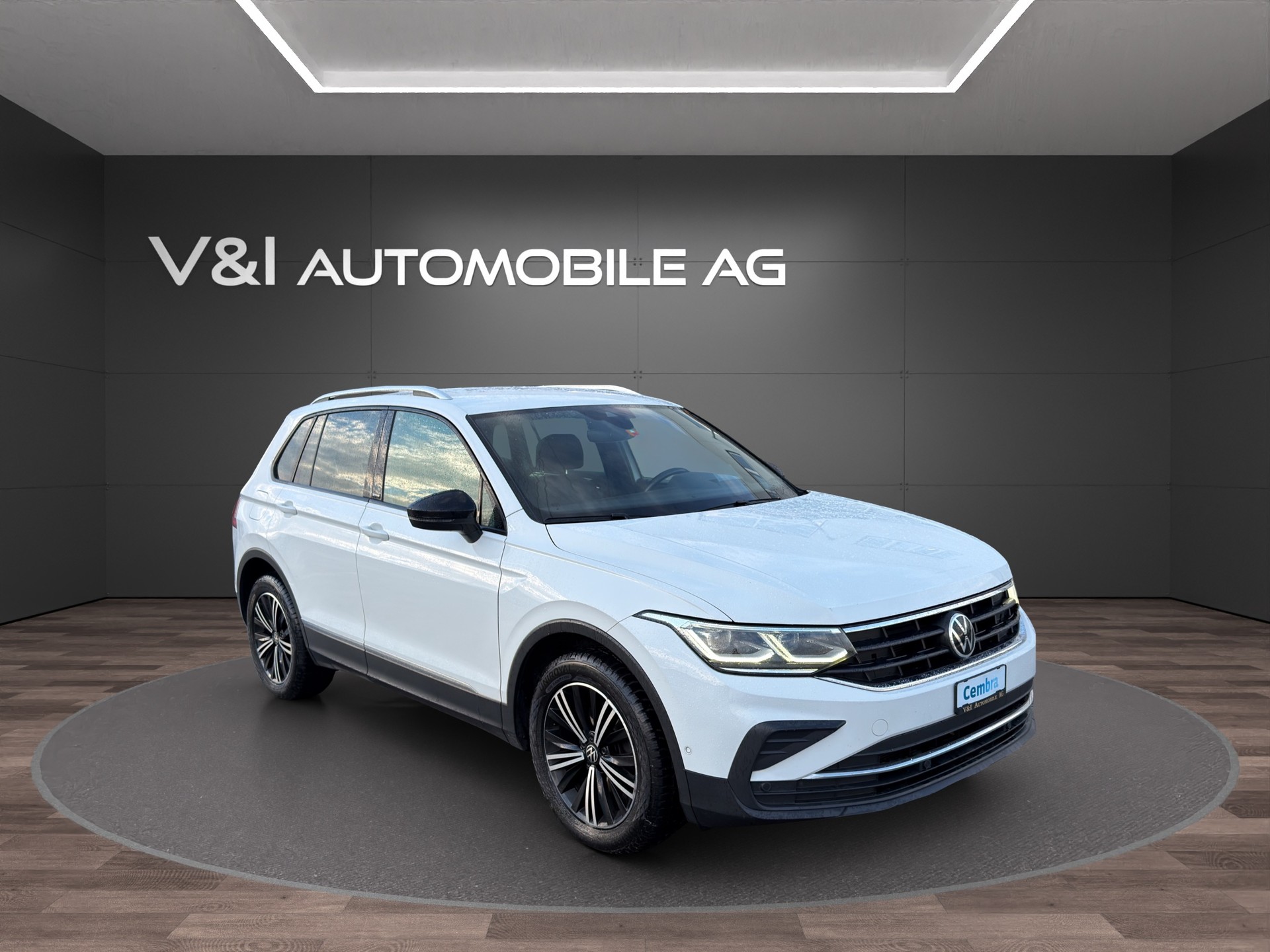 VW Tiguan 2.0 TDI SCR Life DSG-image-1