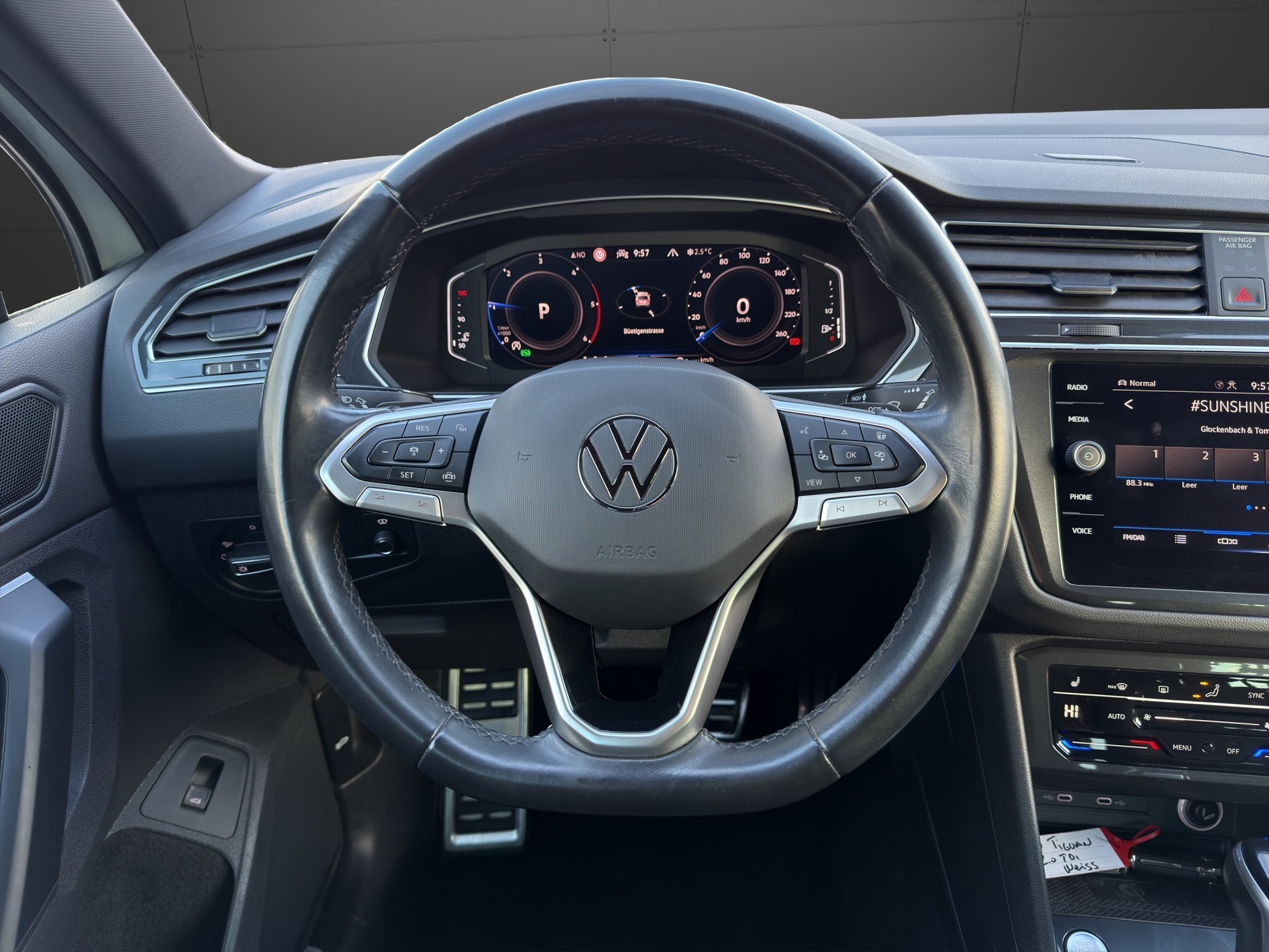 VW Tiguan 2.0 TDI SCR Life DSG-image-11