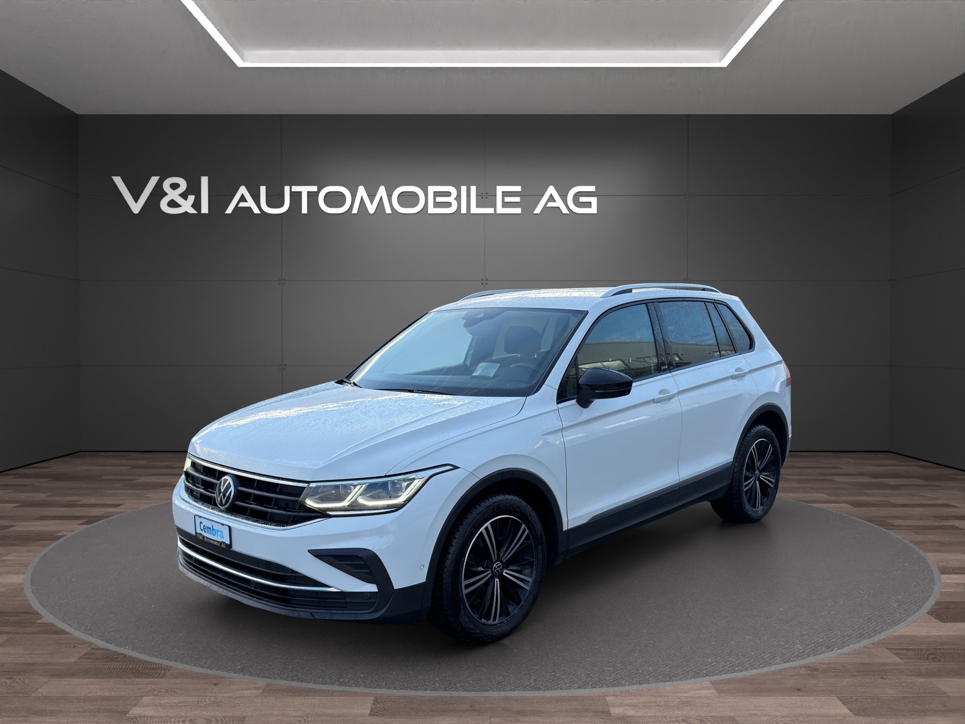 VW Tiguan 2.0 TDI SCR Life DSG-image-0