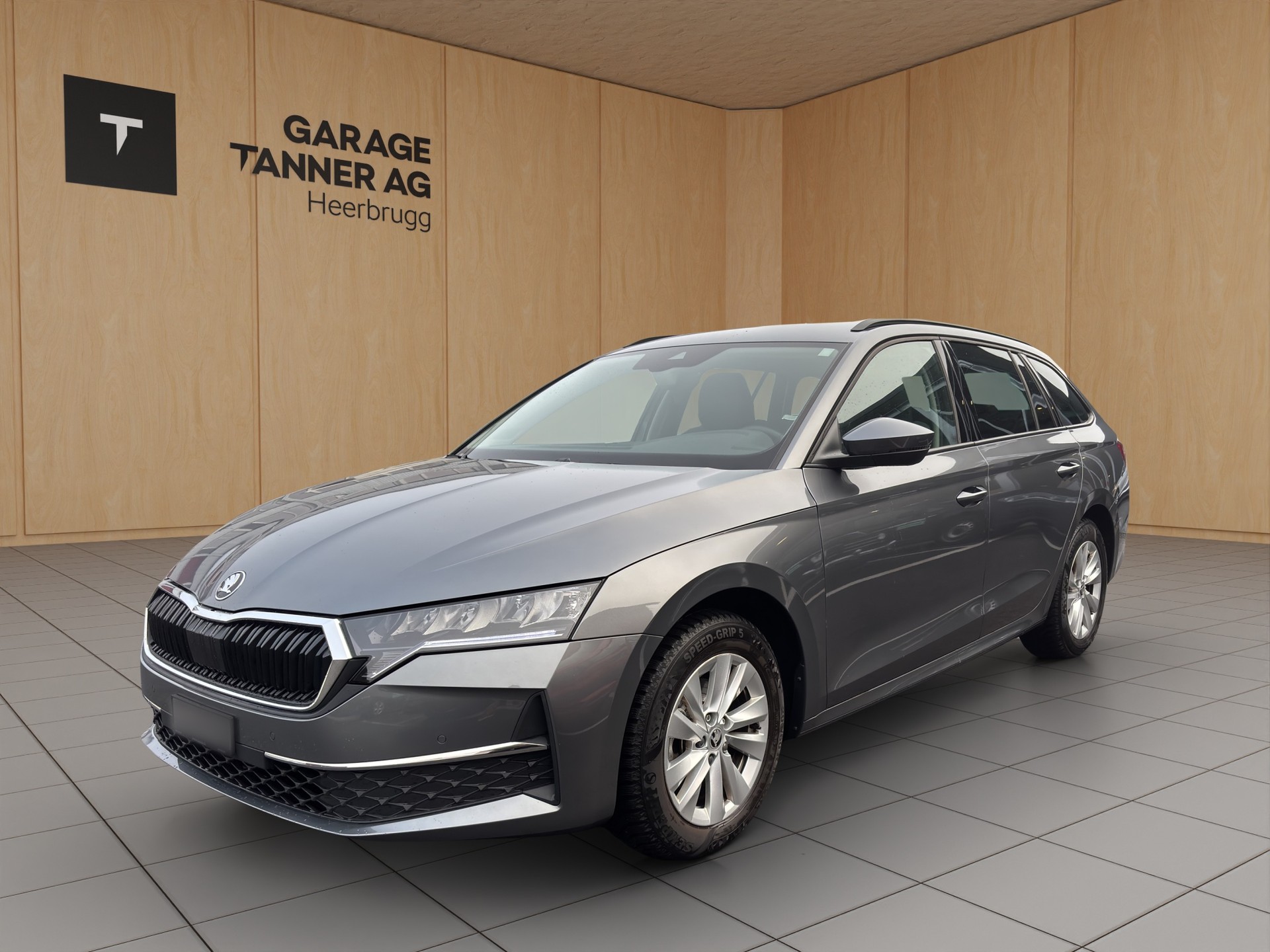 SKODA Octavia Combi 2.0 TDI DSG Selection-image-0