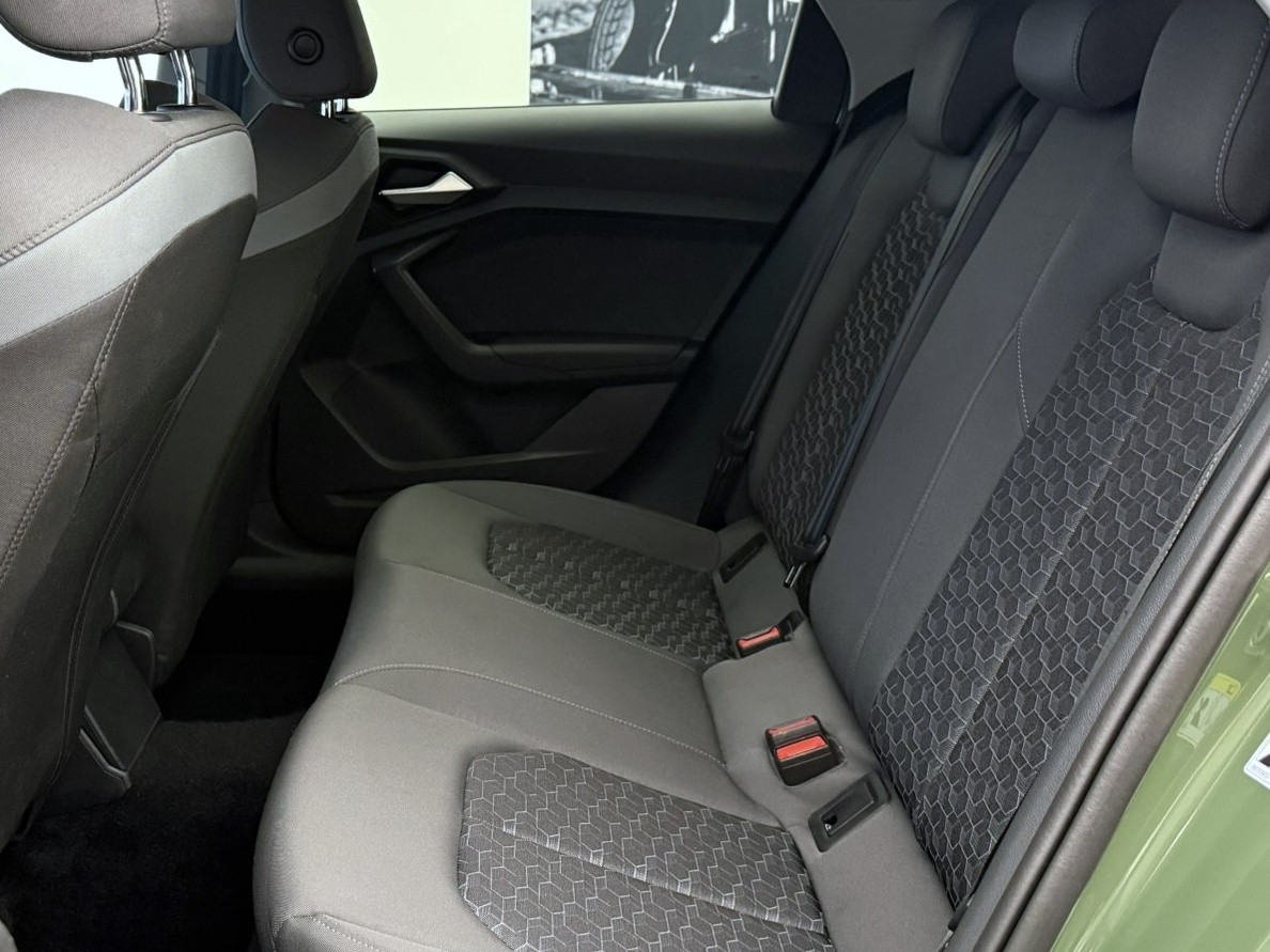 AUDI A1 Sportback 30 TFSI S-tronic-image-18