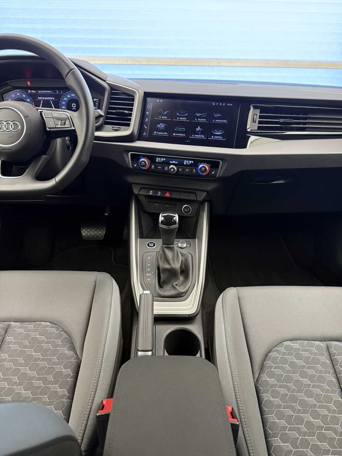 AUDI A1 Sportback 30 TFSI S-tronic-image-9