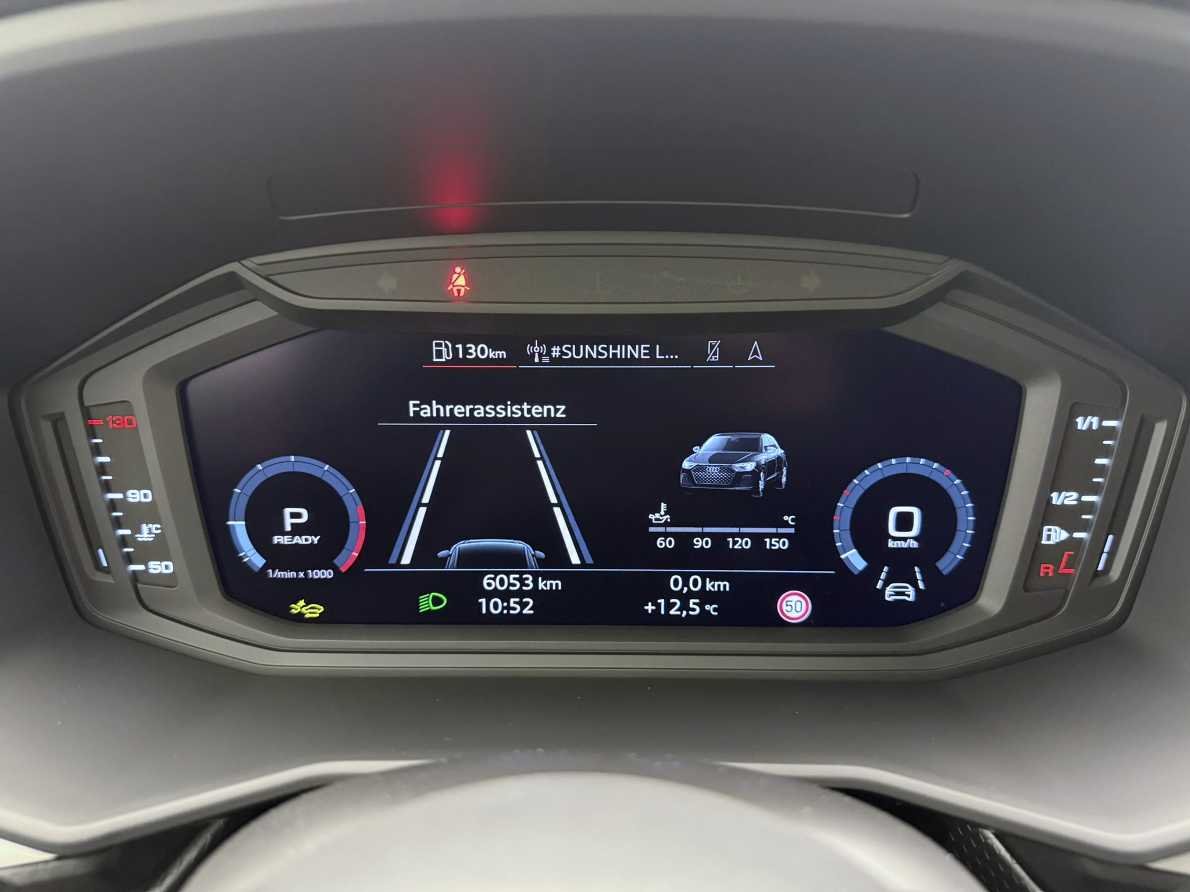 AUDI A1 Sportback 30 TFSI S-tronic-image-8