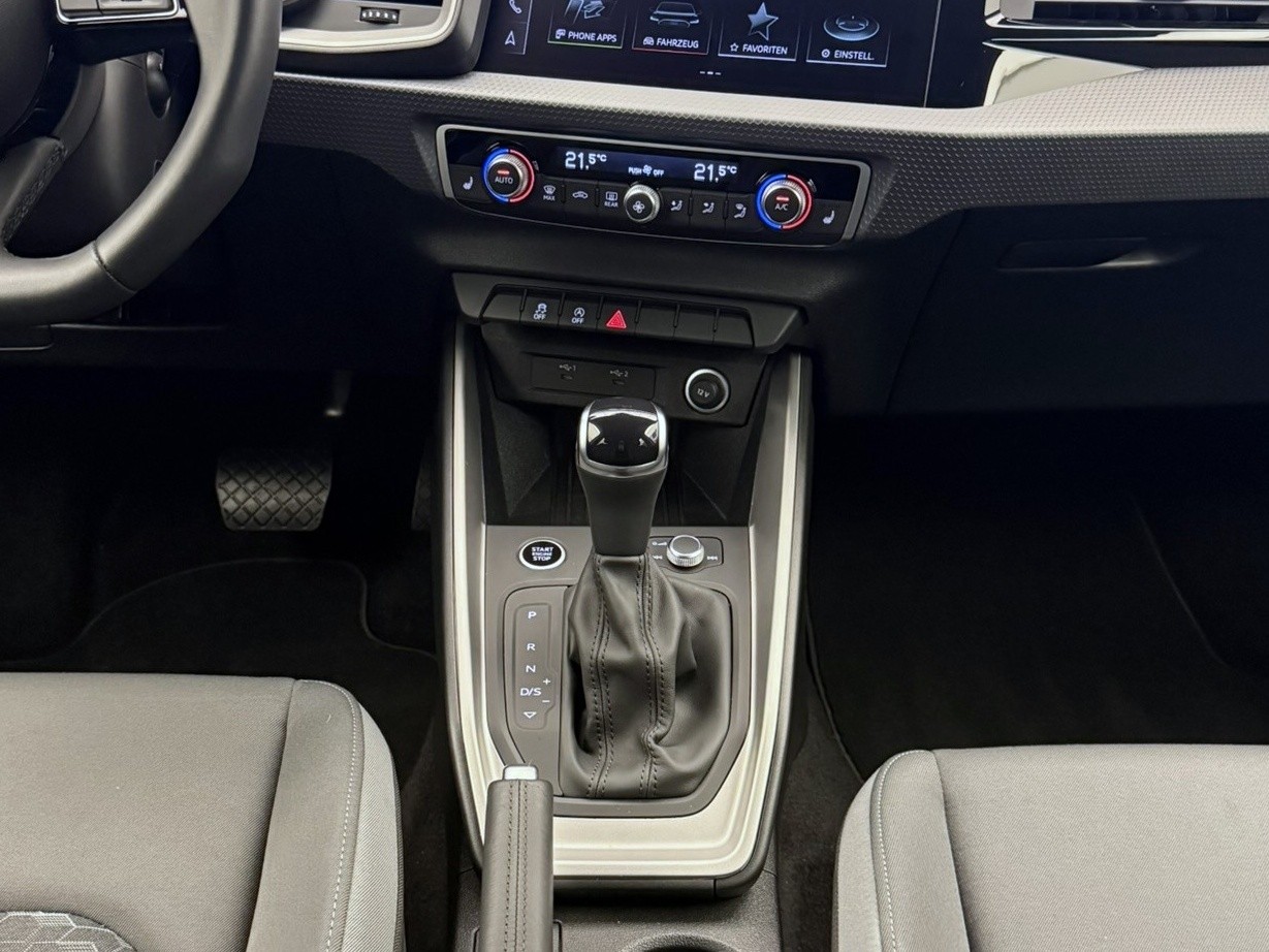 AUDI A1 Sportback 30 TFSI S-tronic-image-9