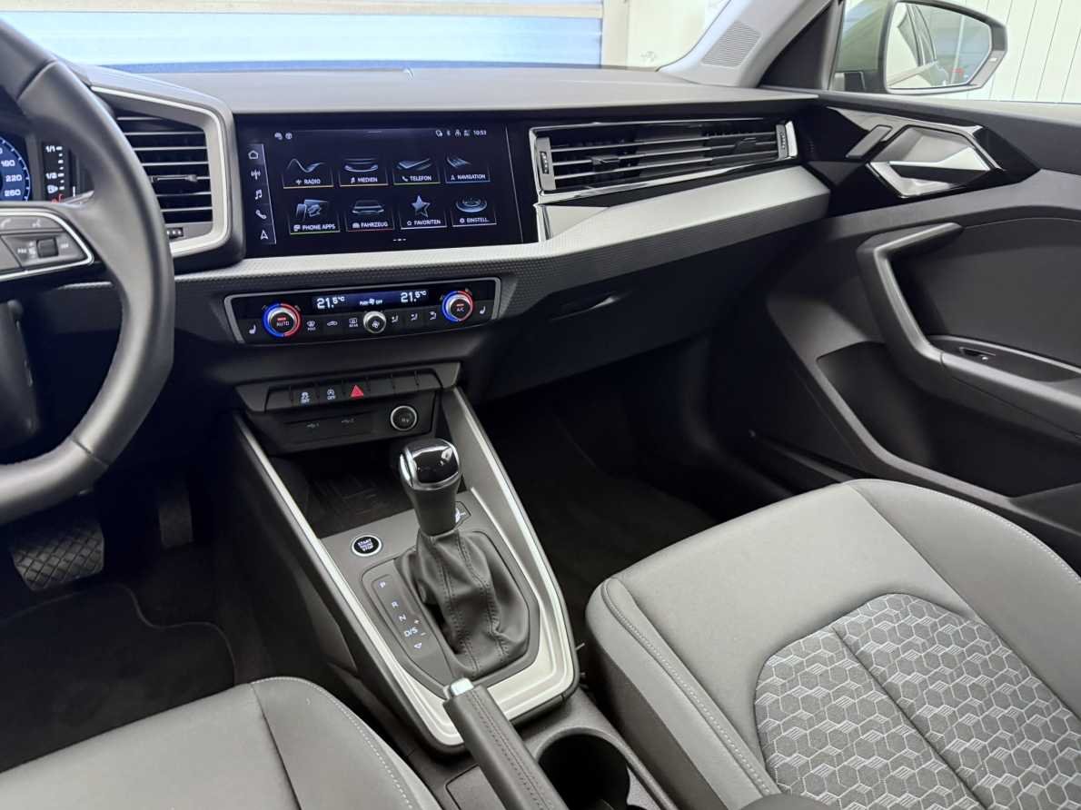AUDI A1 Sportback 30 TFSI S-tronic-image-16