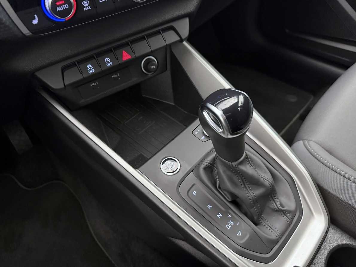 AUDI A1 Sportback 30 TFSI S-tronic-image-11
