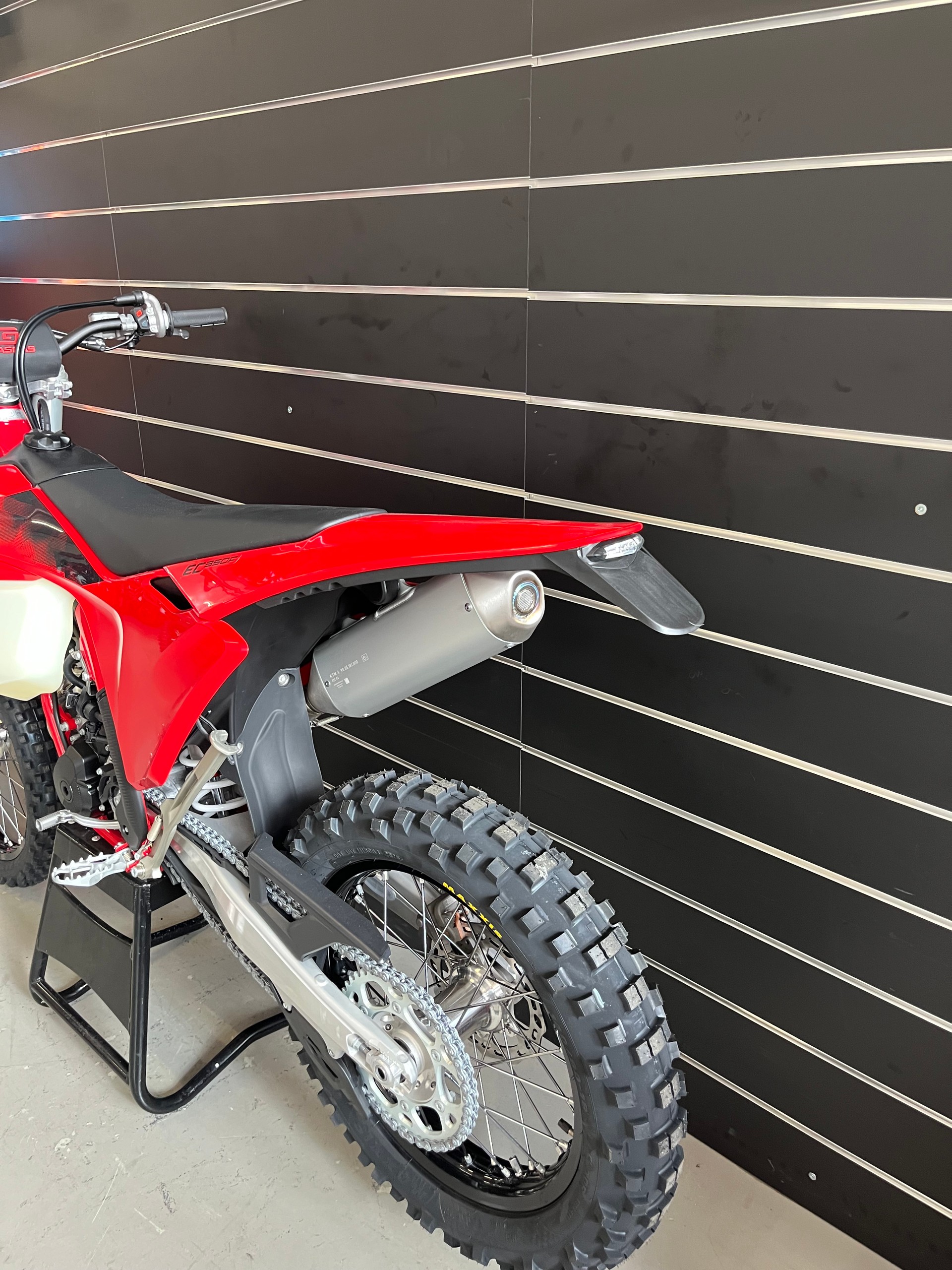 GASGAS EC 350F 2026-showroom-element-3