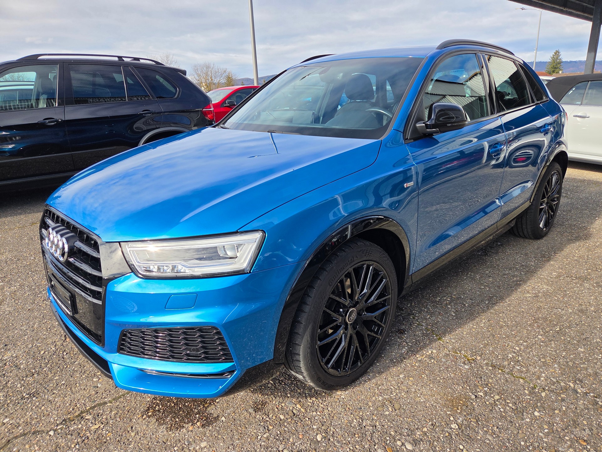 AUDI Q3 2.0 TDI sport quattro S-tronic-showroom-element-2