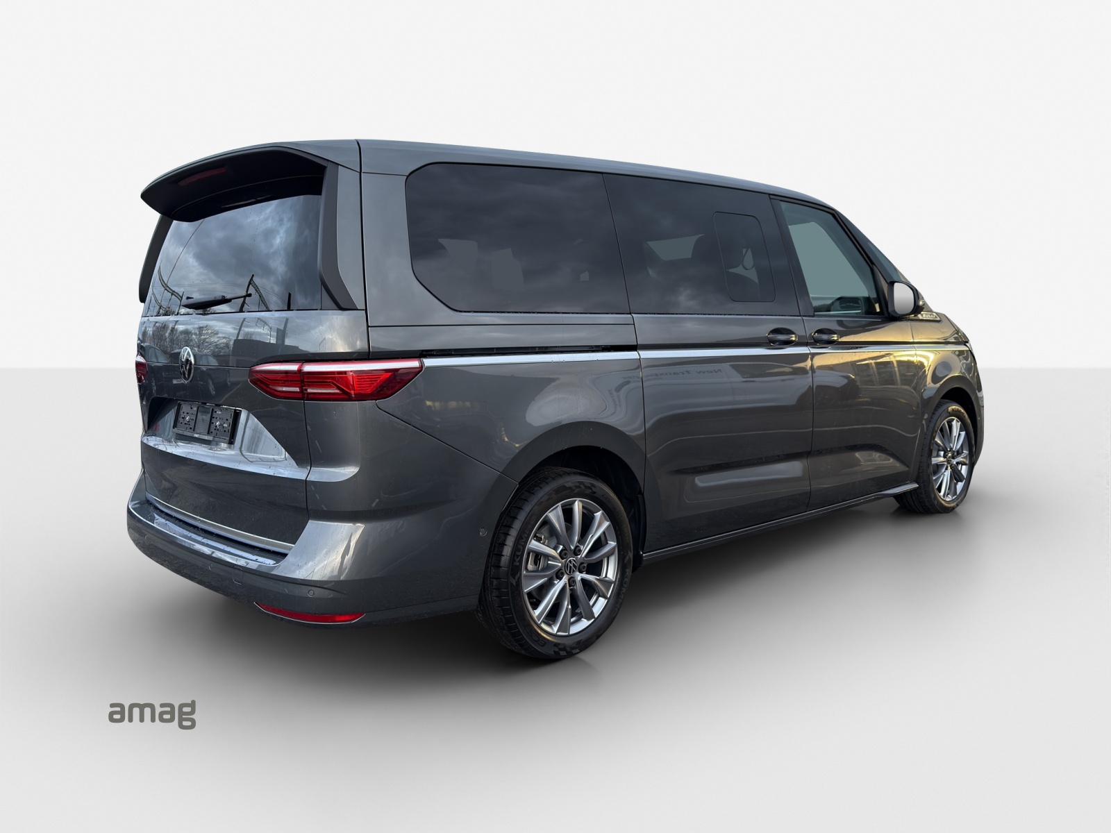 VW Multivan 2.0 TSI Style Liberty DSG Lang-image-4
