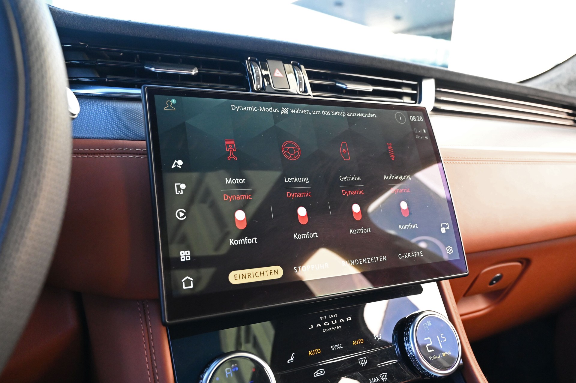 JAGUAR F-Pace 5.0 V8 SVR P550 AWD Eiger Gray / Tan-image-17