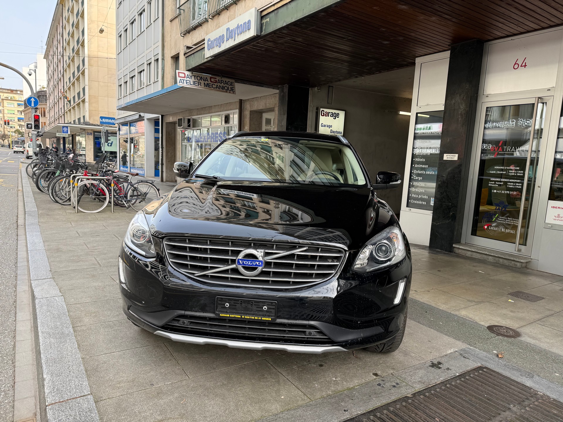 VOLVO XC60 D3 Summum Geartronic-image-13