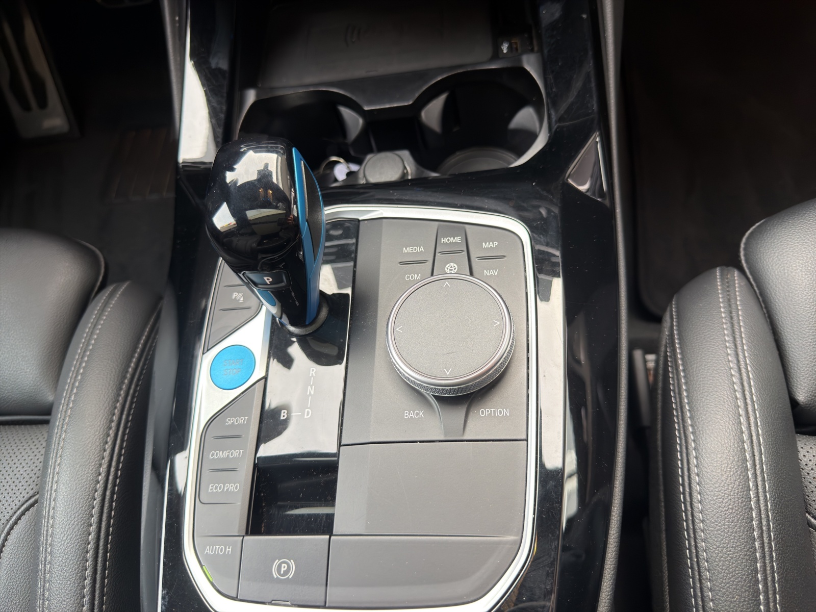 BMW iX3 Inspiring M-Sport-image-12