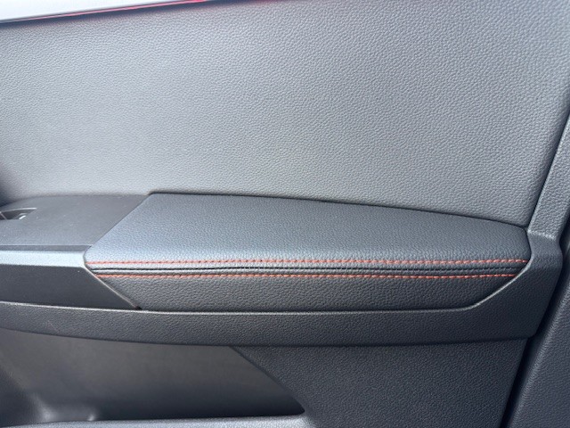 SEAT Arona 1.5 TSI Hola FR DSG-image-11
