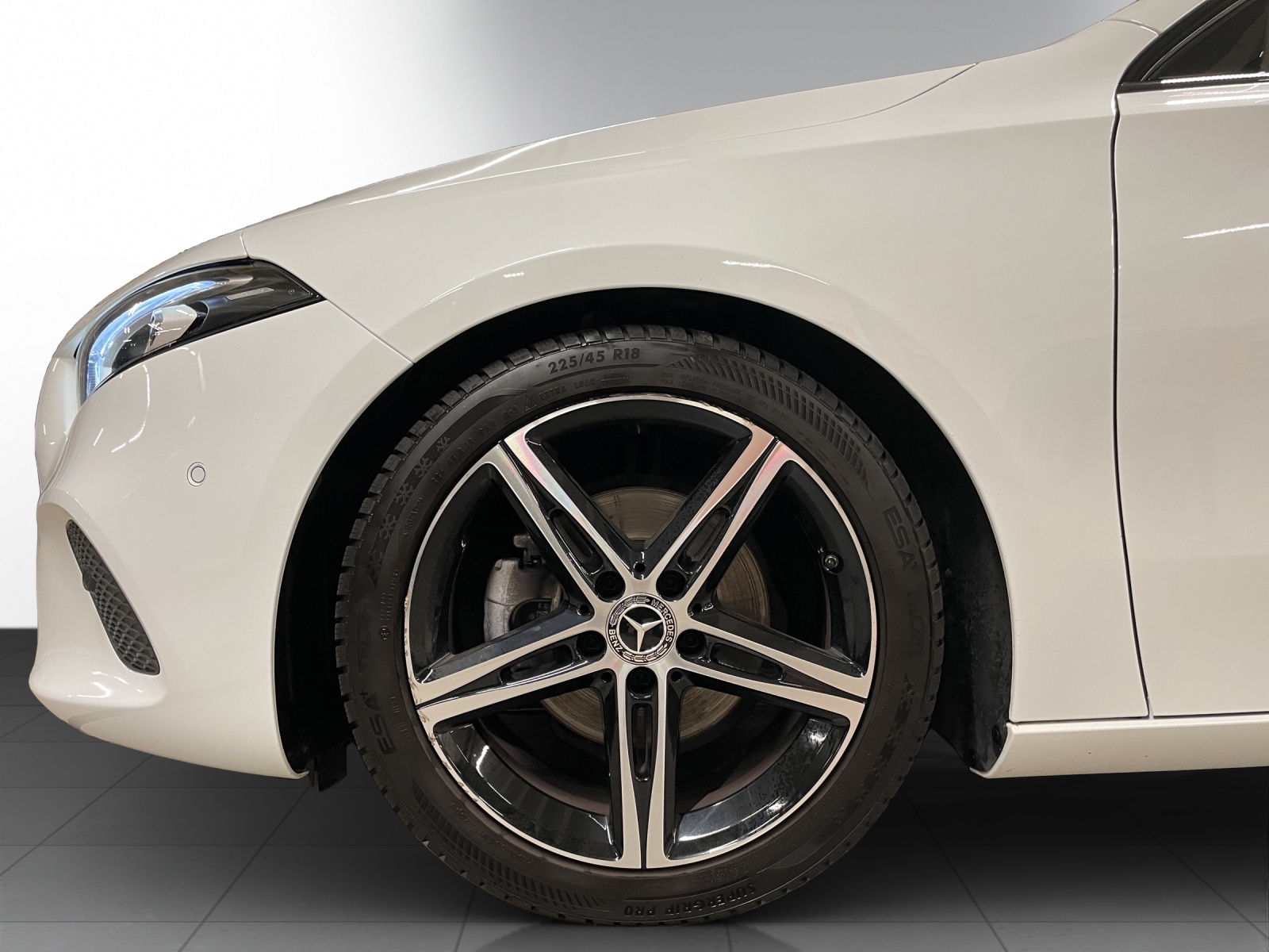 Image MERCEDES-BENZ A-180 A 180 Night Star 7G-DCT