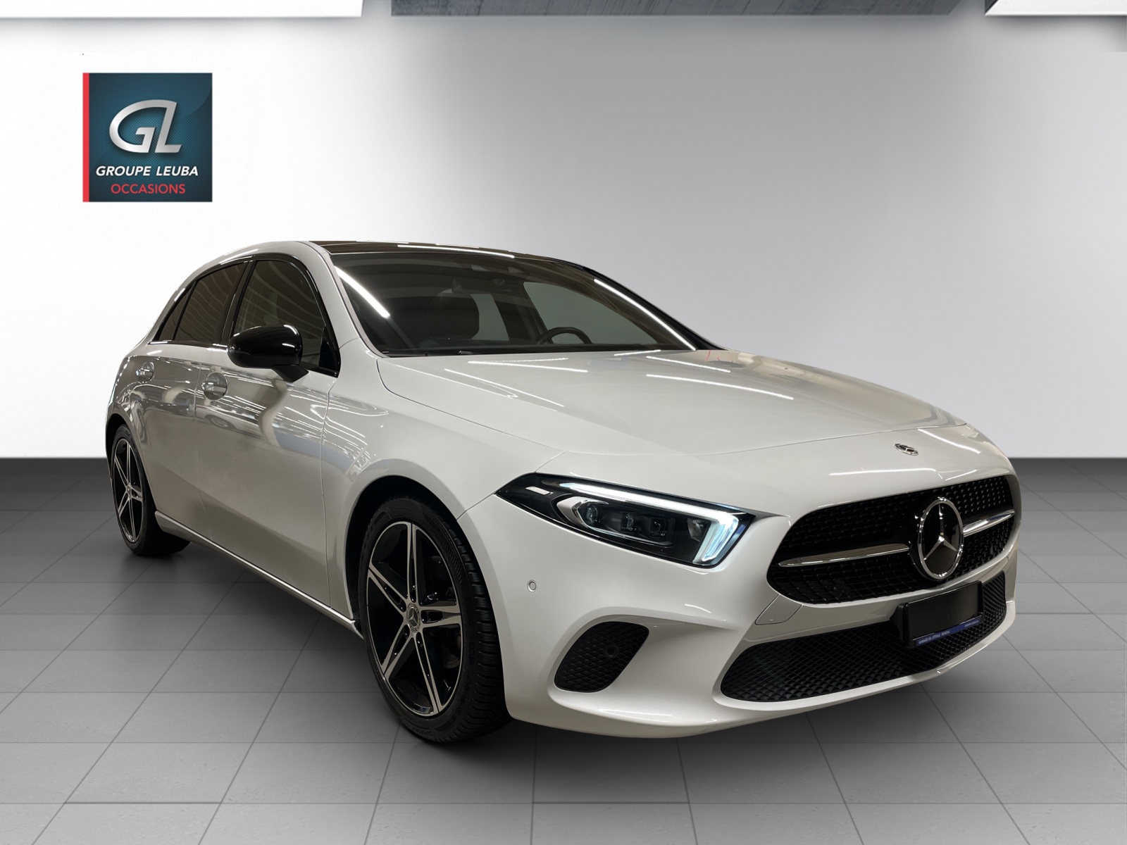 Photo MERCEDES-BENZ A-180 A 180 Night Star 7G-DCT