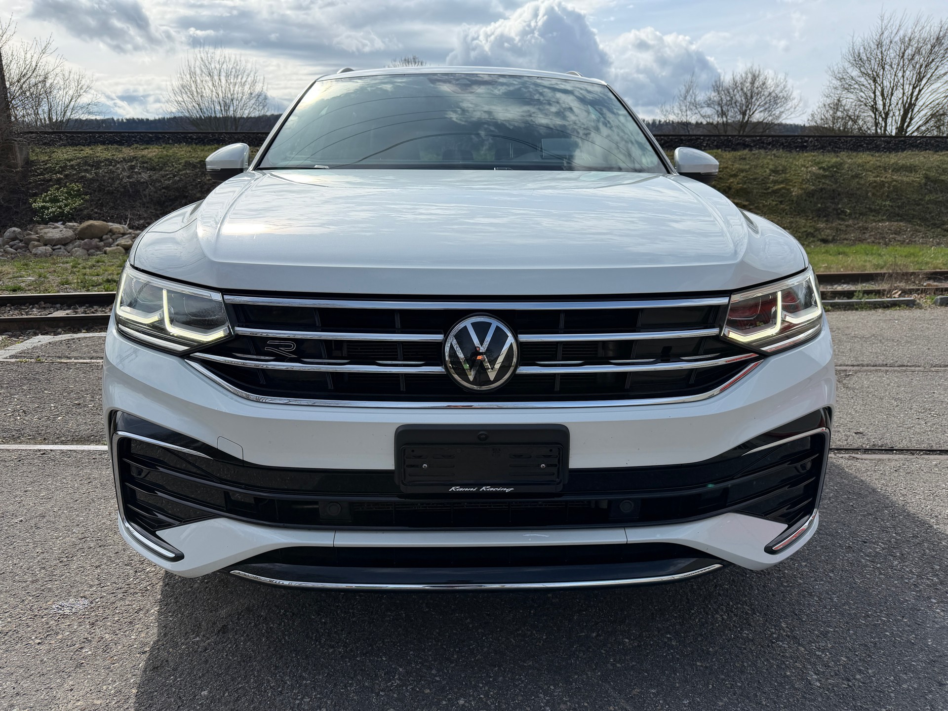 VW Tiguan 1.4TSI PHEV R-Line DSG-image-1