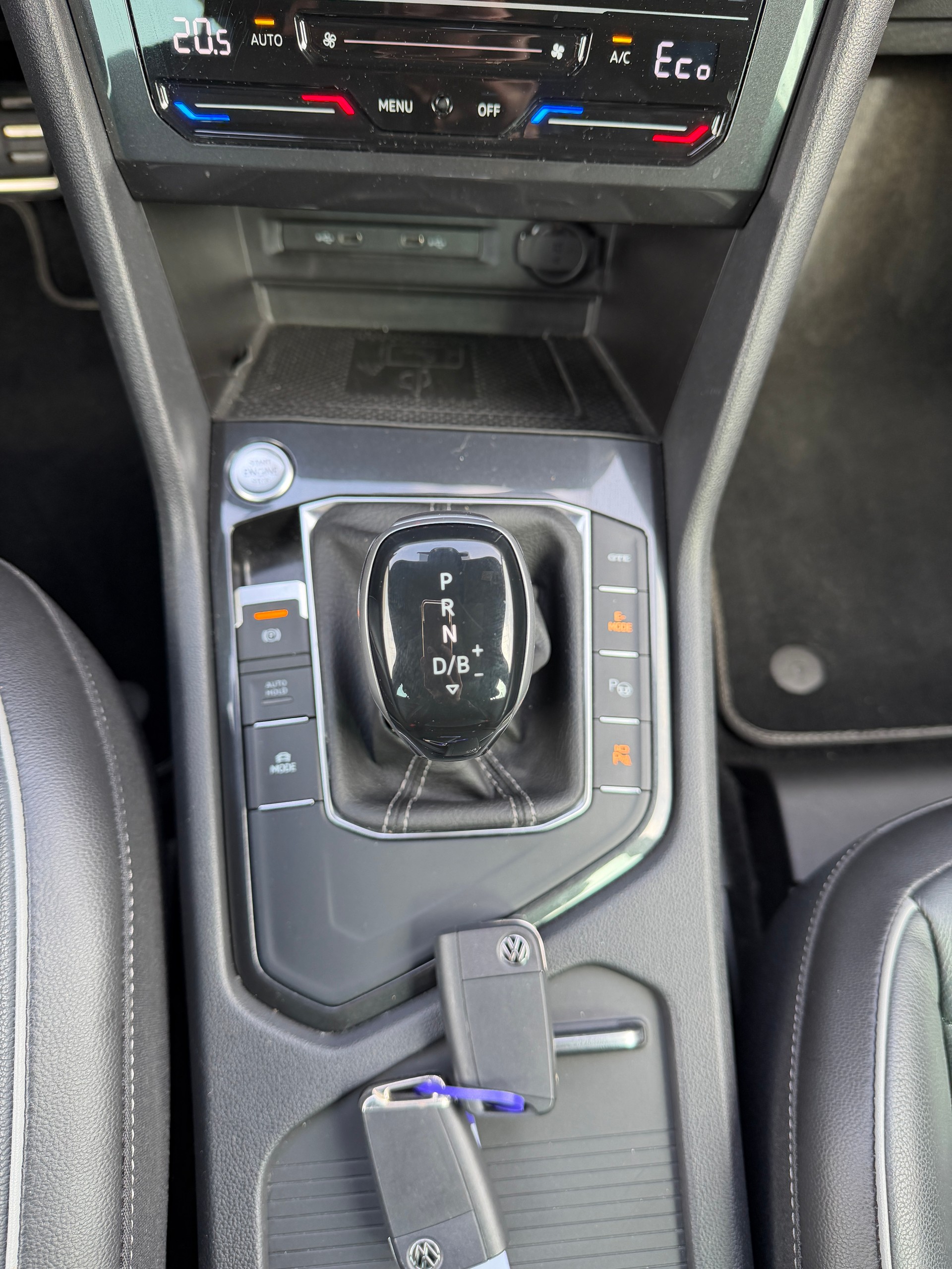 VW Tiguan 1.4TSI PHEV R-Line DSG-image-13
