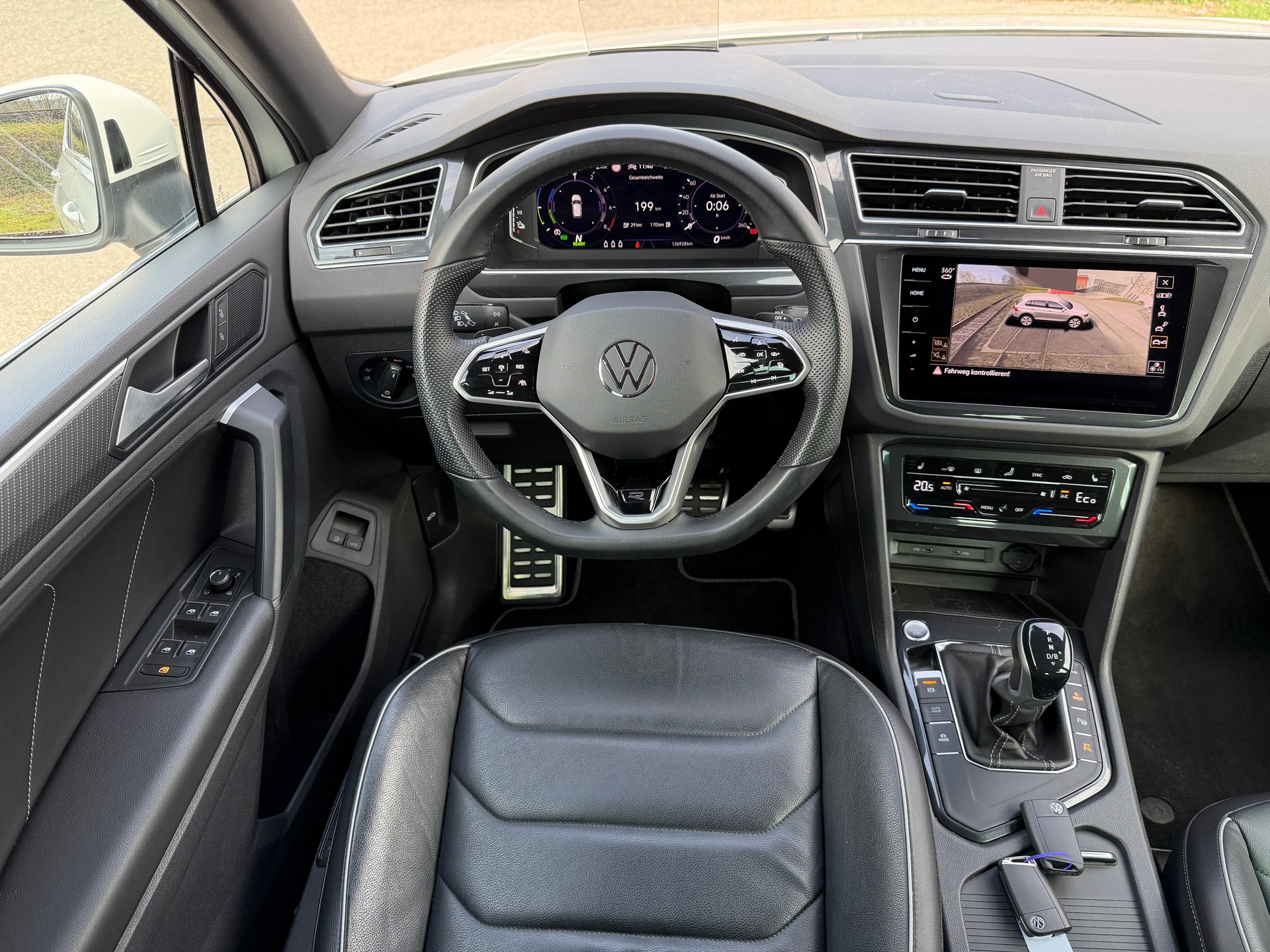 VW Tiguan 1.4TSI PHEV R-Line DSG-image-11