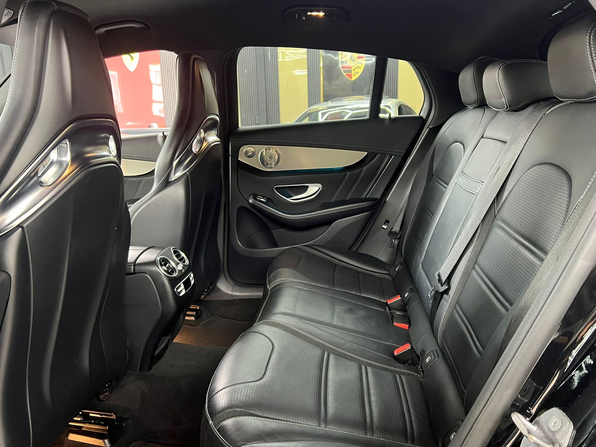 MERCEDES-BENZ GLC Coupé 63 S AMG 4Matic+ 9G-Tronic-image-14