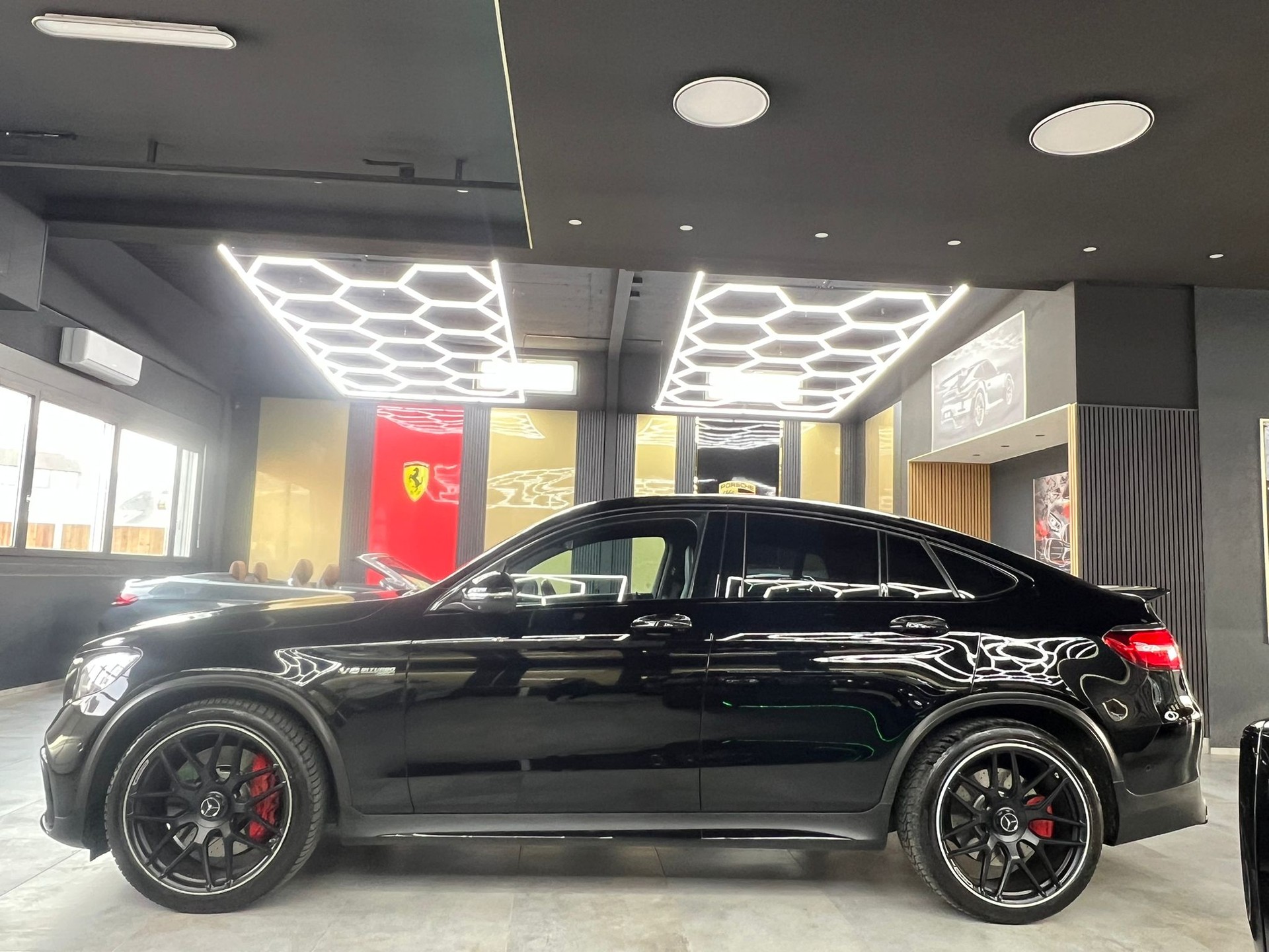 MERCEDES-BENZ GLC Coupé 63 S AMG 4Matic+ 9G-Tronic-image-7