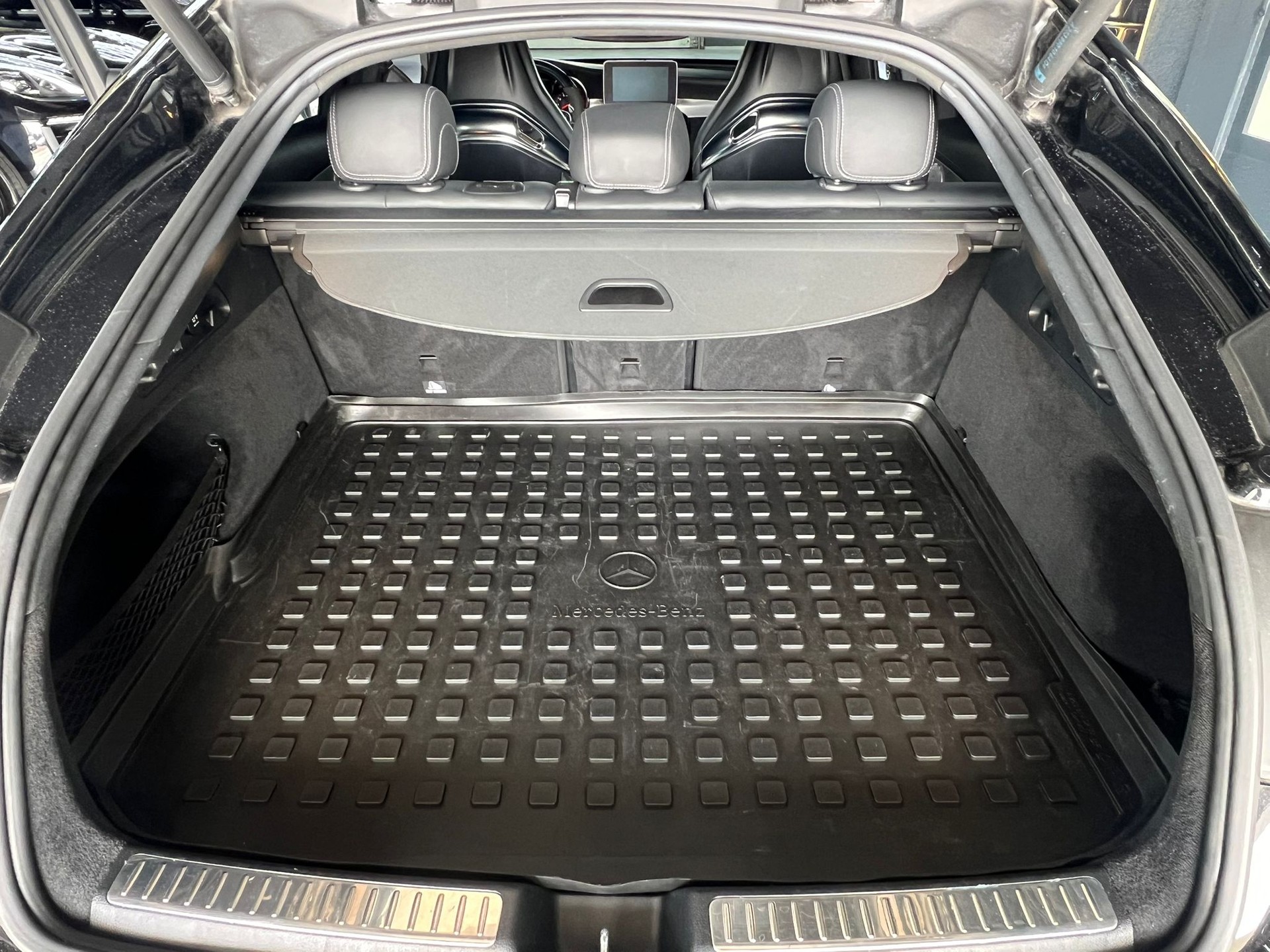 MERCEDES-BENZ GLC Coupé 63 S AMG 4Matic+ 9G-Tronic-image-16