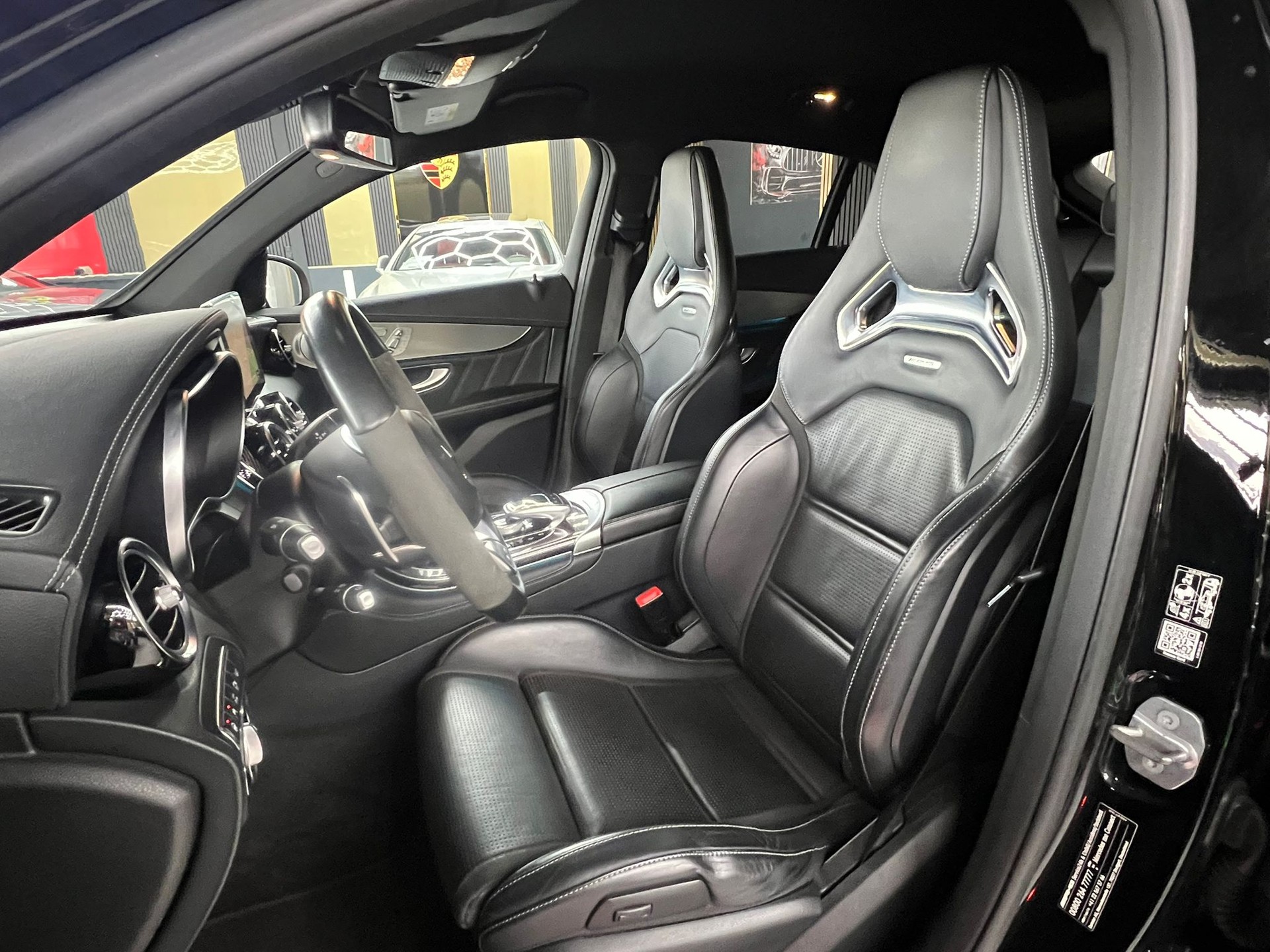 MERCEDES-BENZ GLC Coupé 63 S AMG 4Matic+ 9G-Tronic-image-9