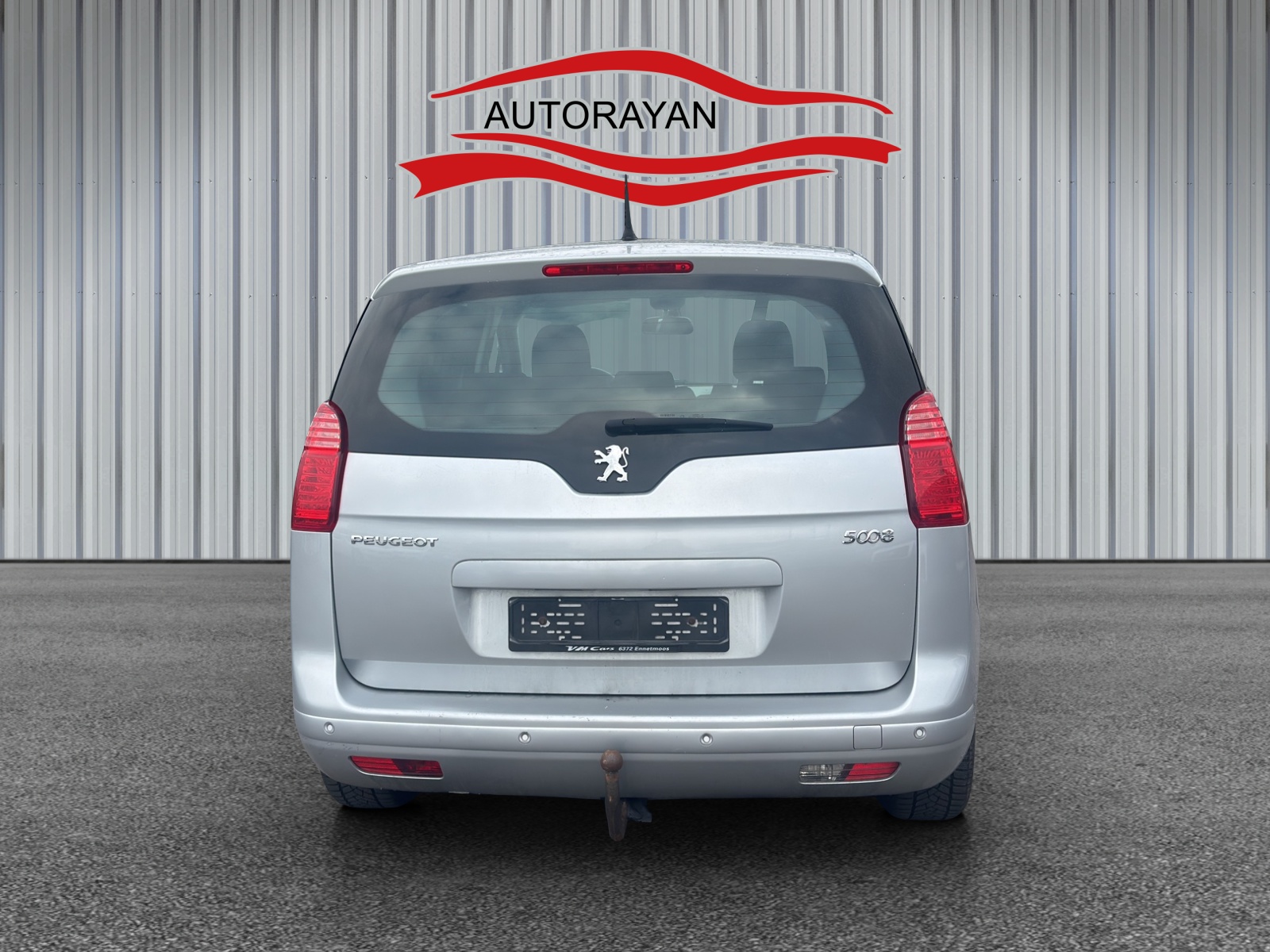 PEUGEOT 5008 1.6 16V T Sport Pack-image-3