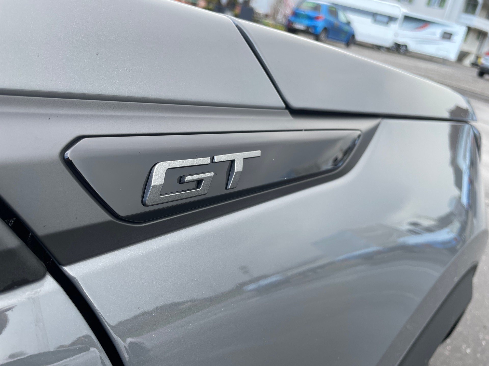 PEUGEOT 2008 1.2 PureTech GT-image-10