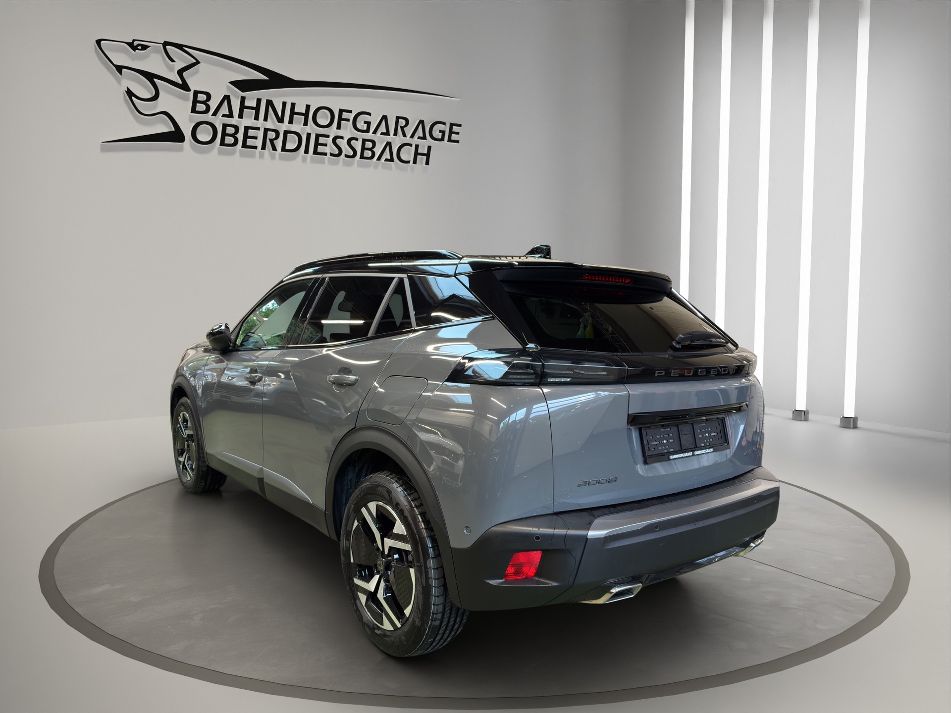 PEUGEOT 2008 1.2 PureTech GT-image-3