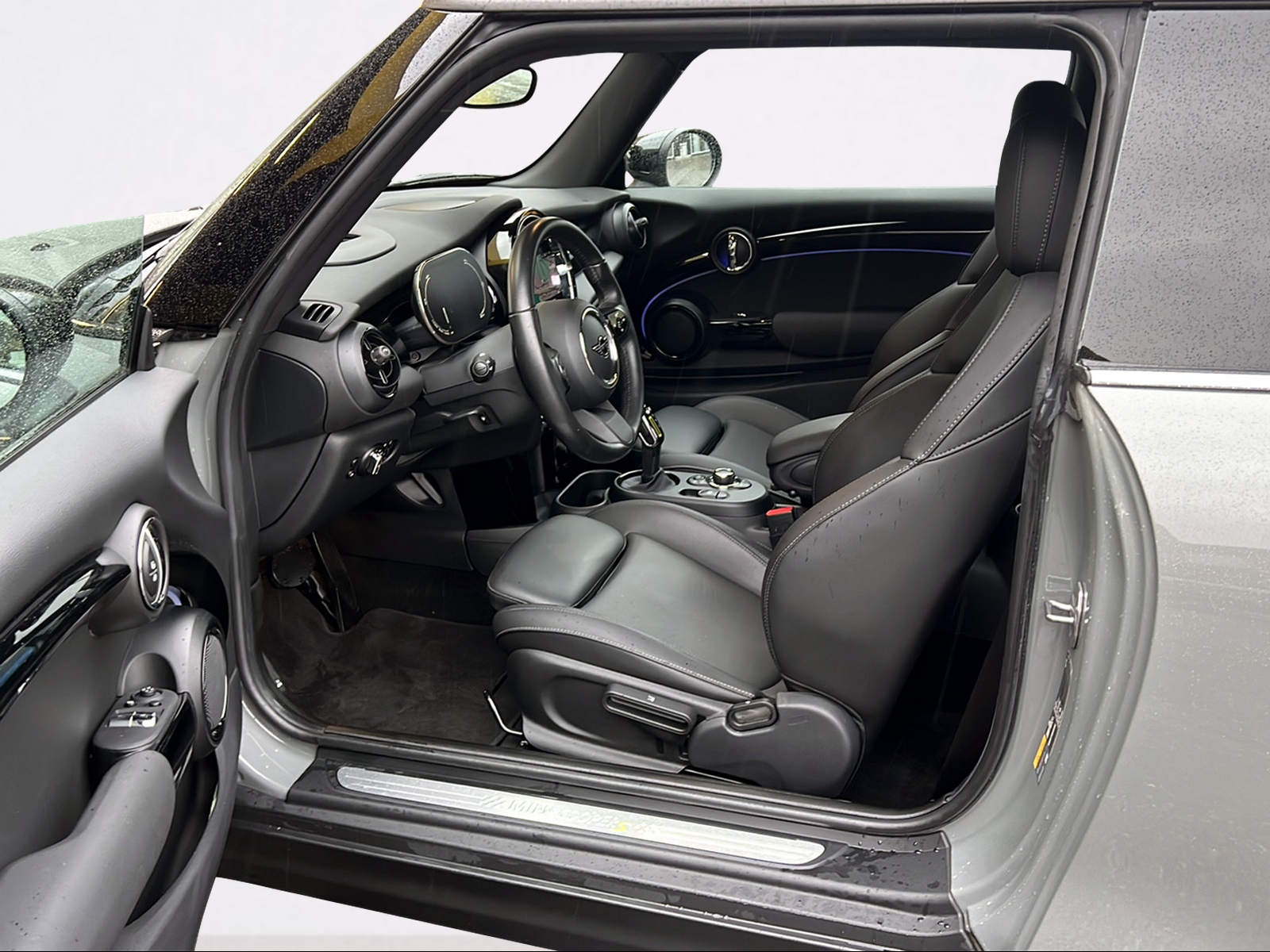 MINI Cooper SE-image-10