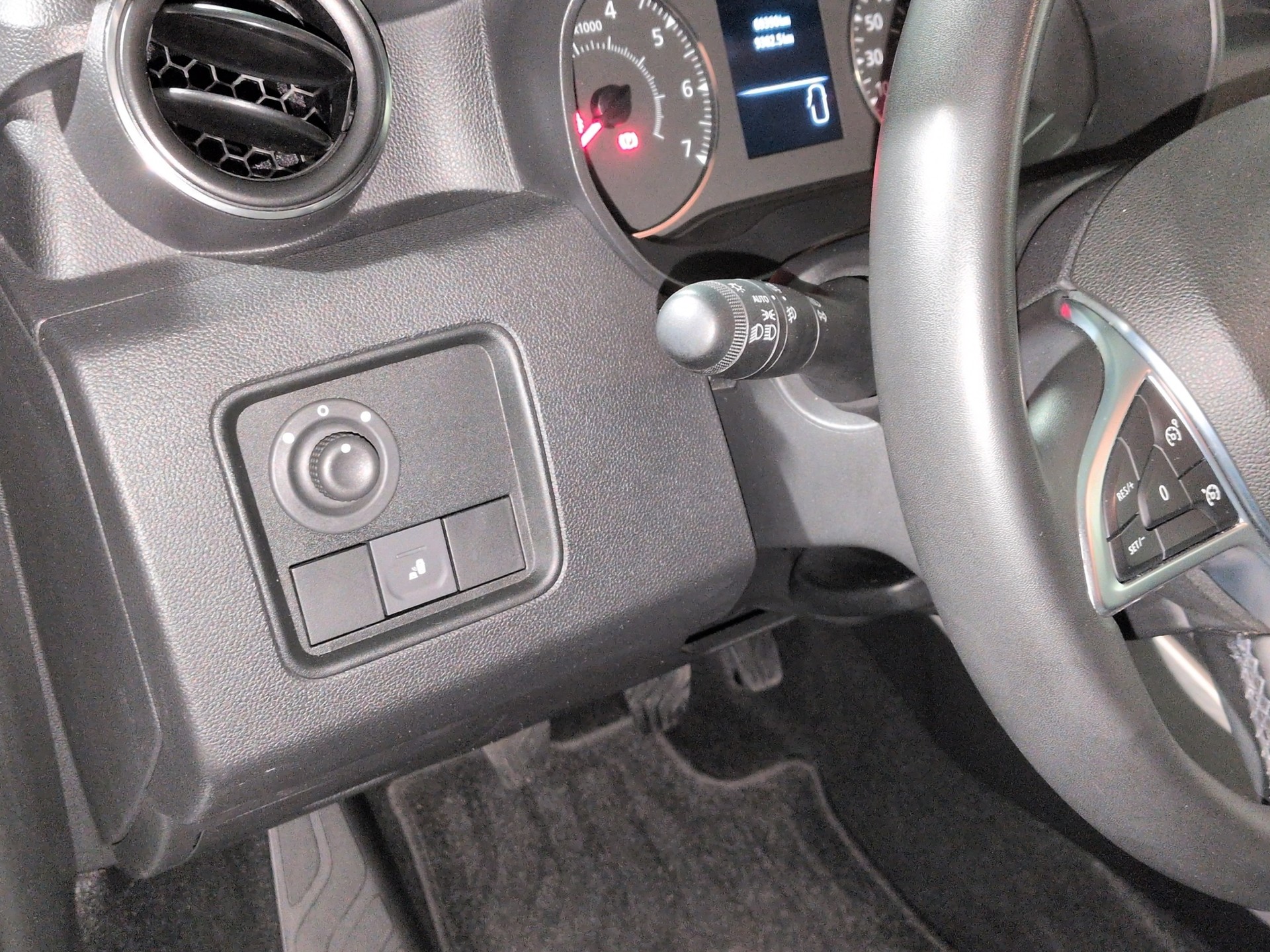 DACIA Duster Blue dCi 115 Prestige 4x2-image-18