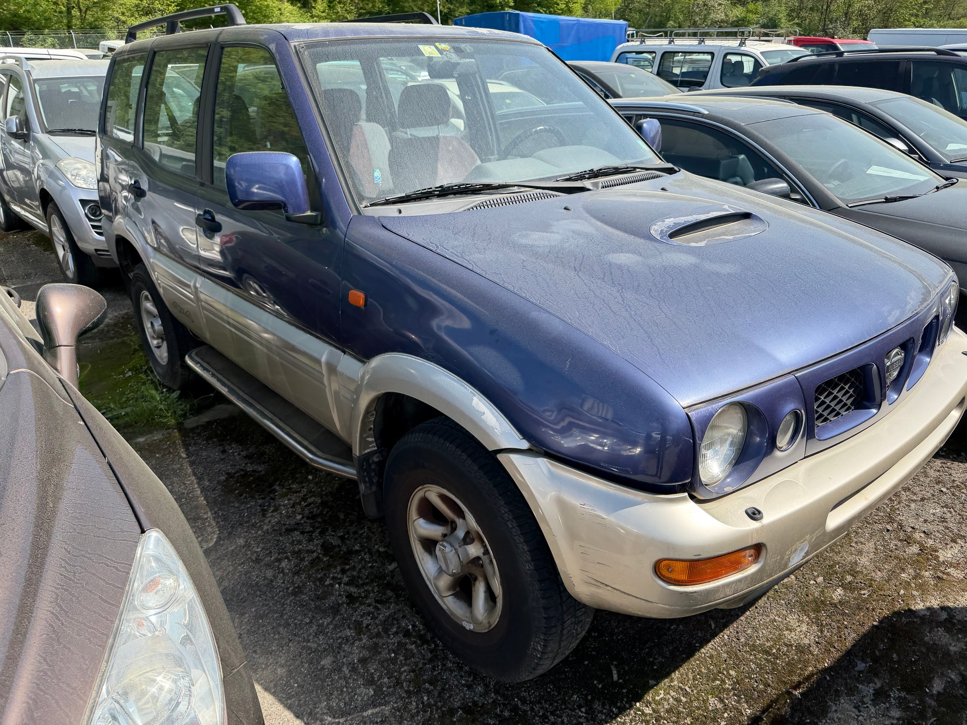 NISSAN Terrano 2.4 SE Wagon-image-0