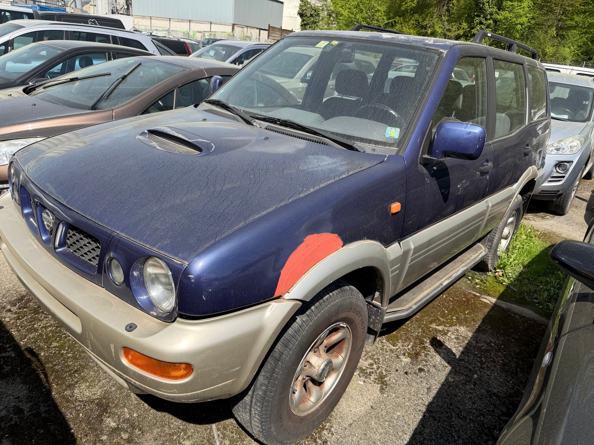 NISSAN Terrano 2.4 SE Wagon-image-1